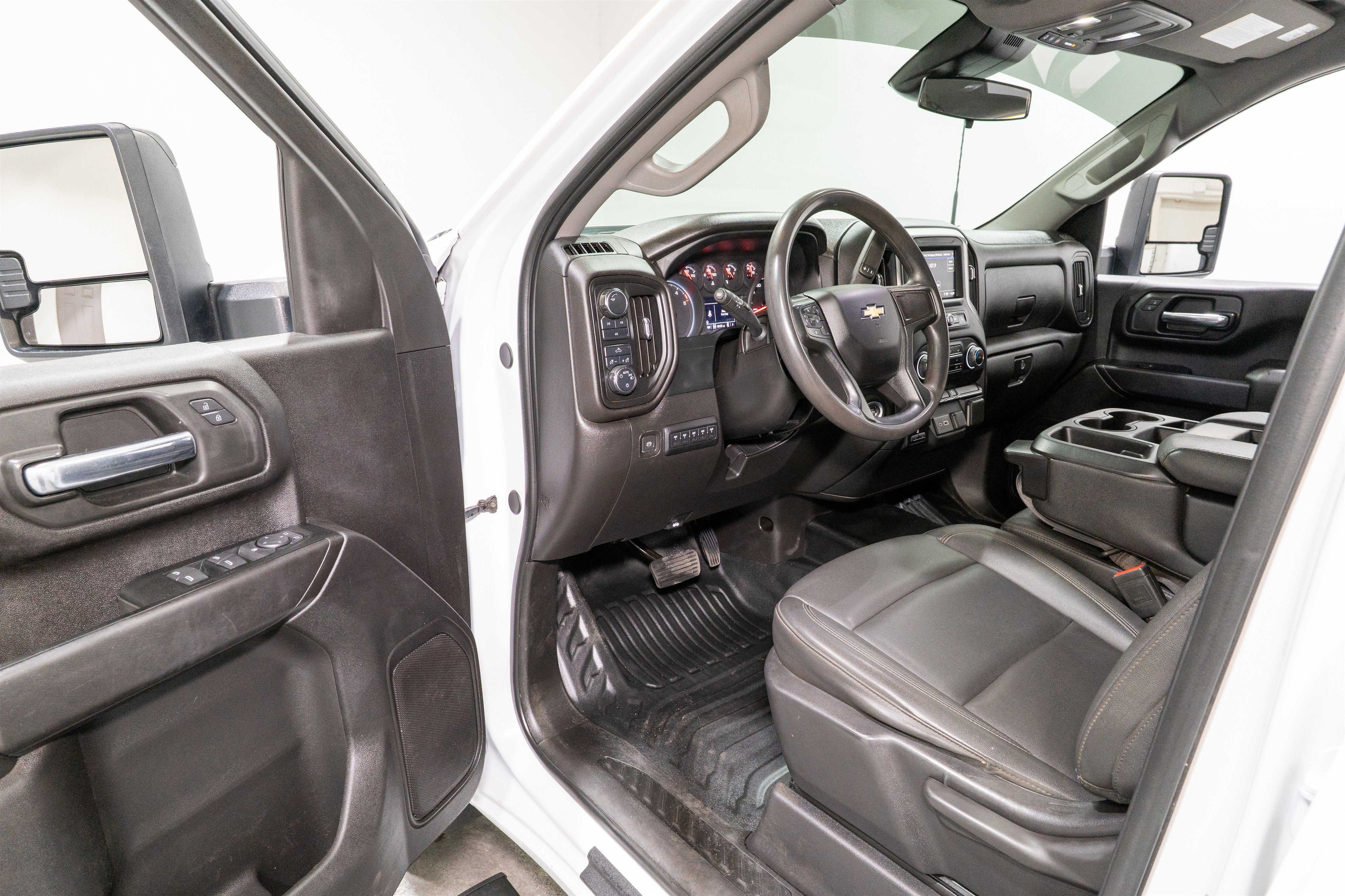 2024 Chevrolet Silverado 3500HD CC Work Truck