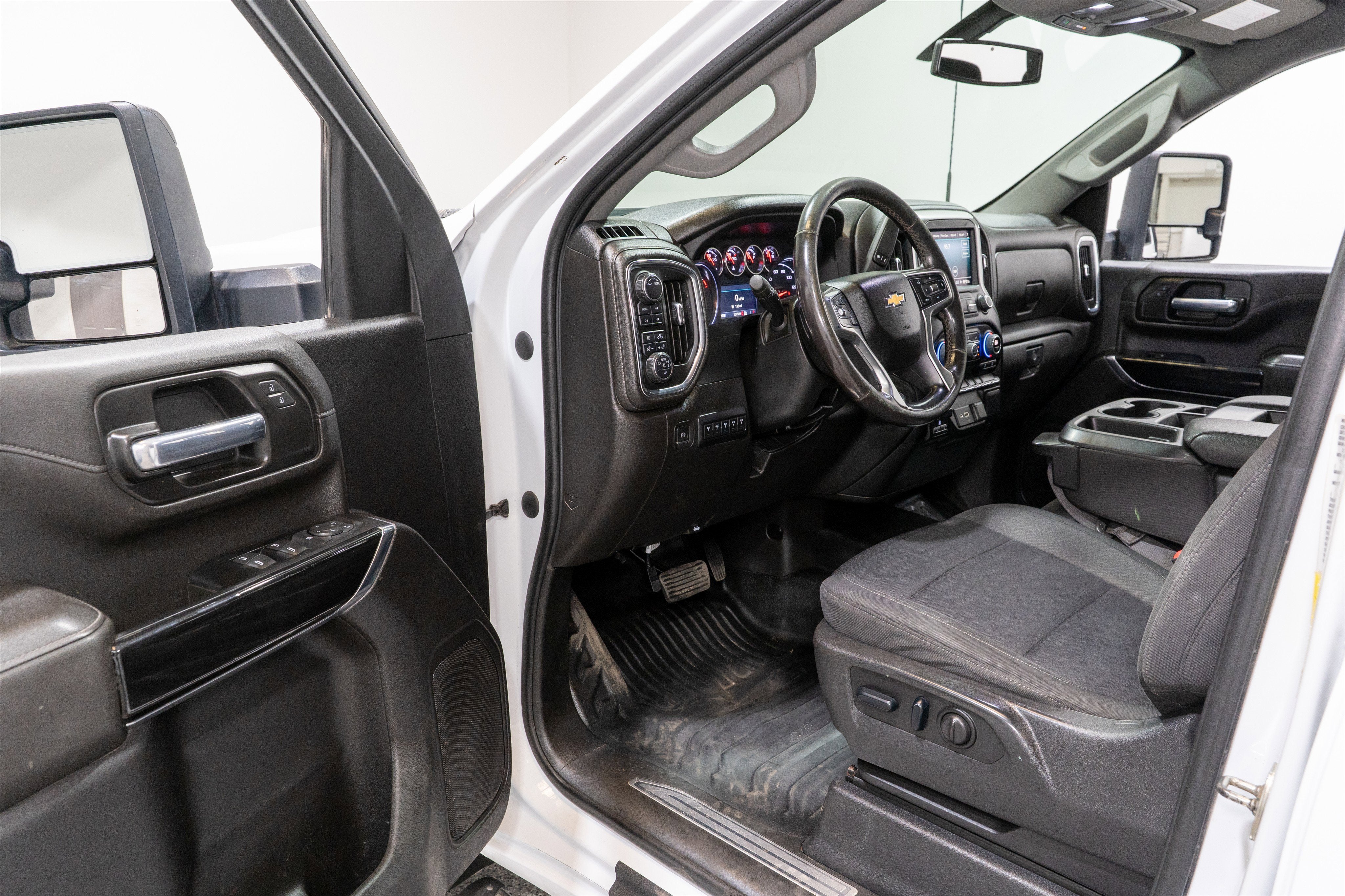 2023 Chevrolet Silverado 3500HD CC LT
