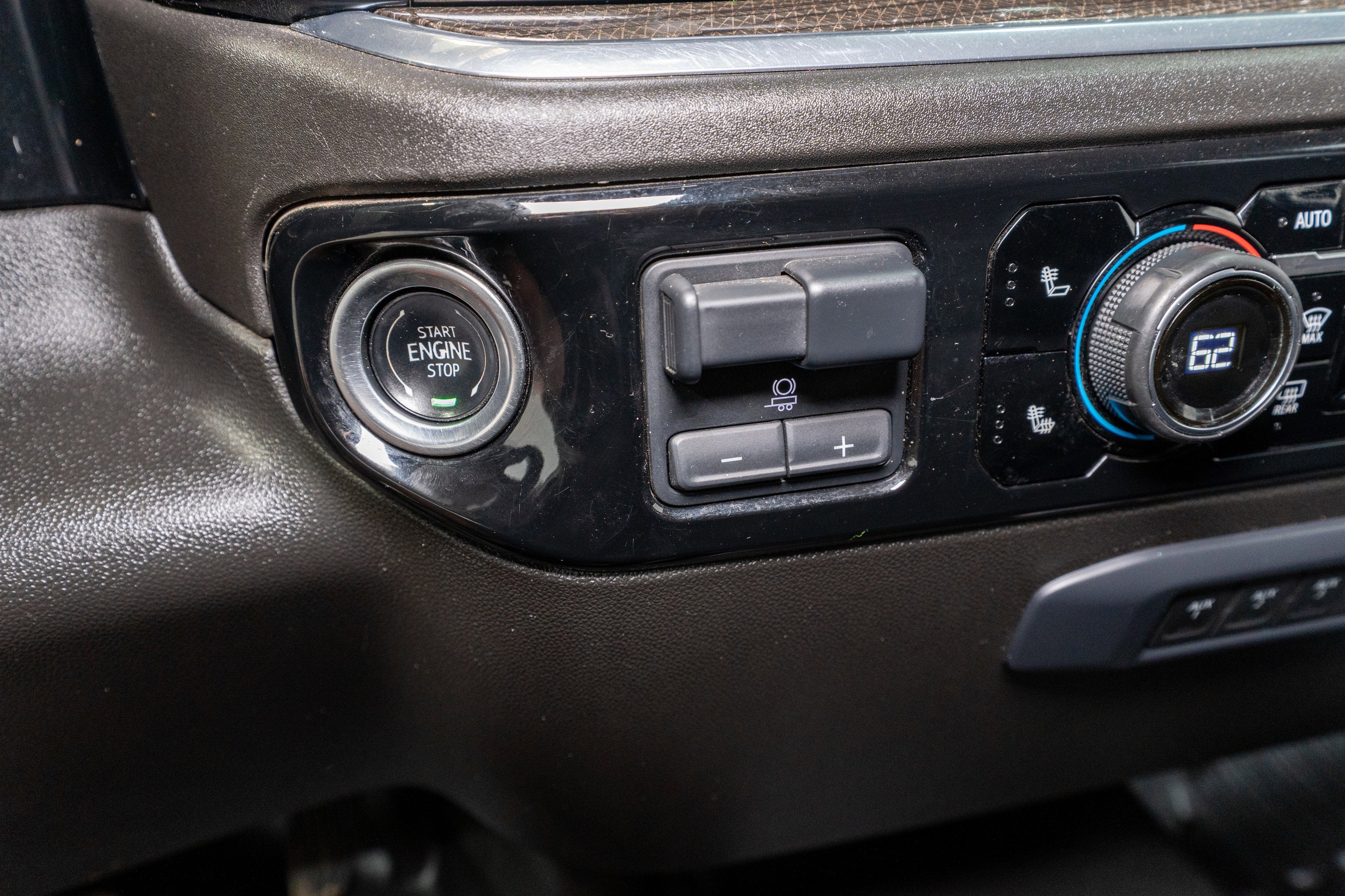 2024 Chevrolet Silverado 3500HD CC LT