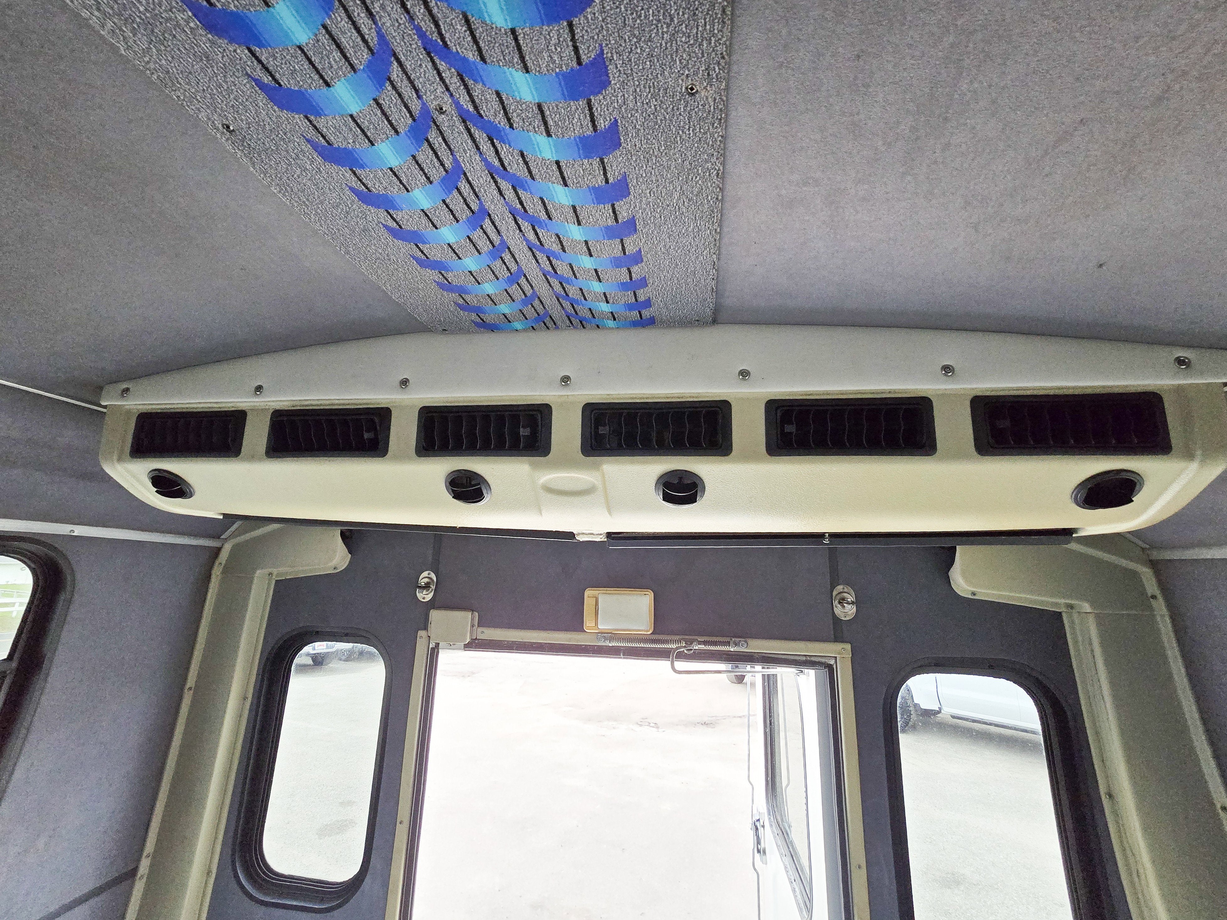 2005 Chevrolet CC5500 Base