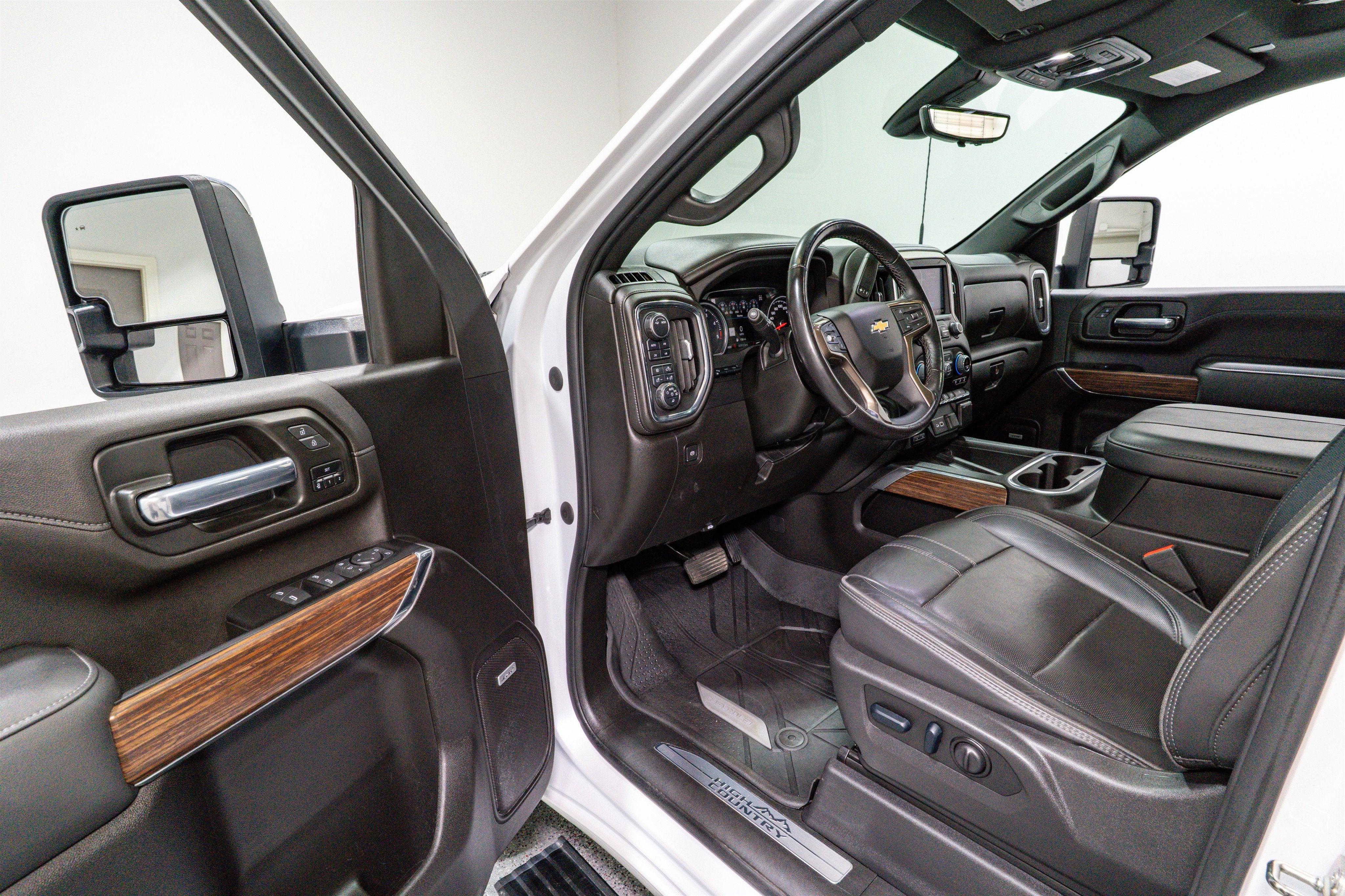 2023 Chevrolet Silverado 3500HD High Country