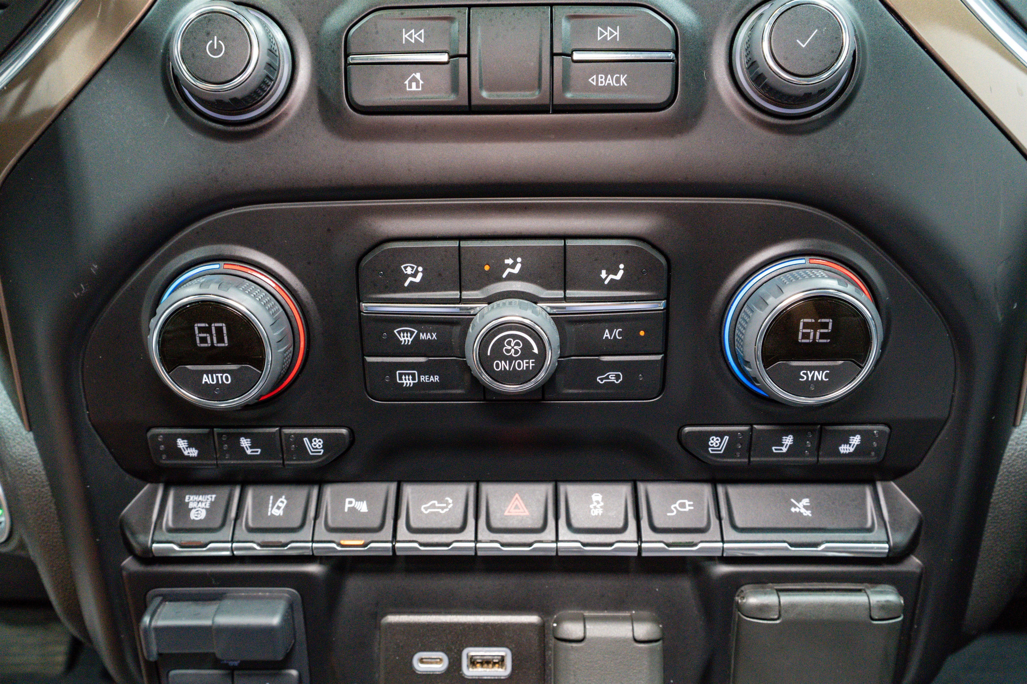 2023 Chevrolet Silverado 3500HD High Country