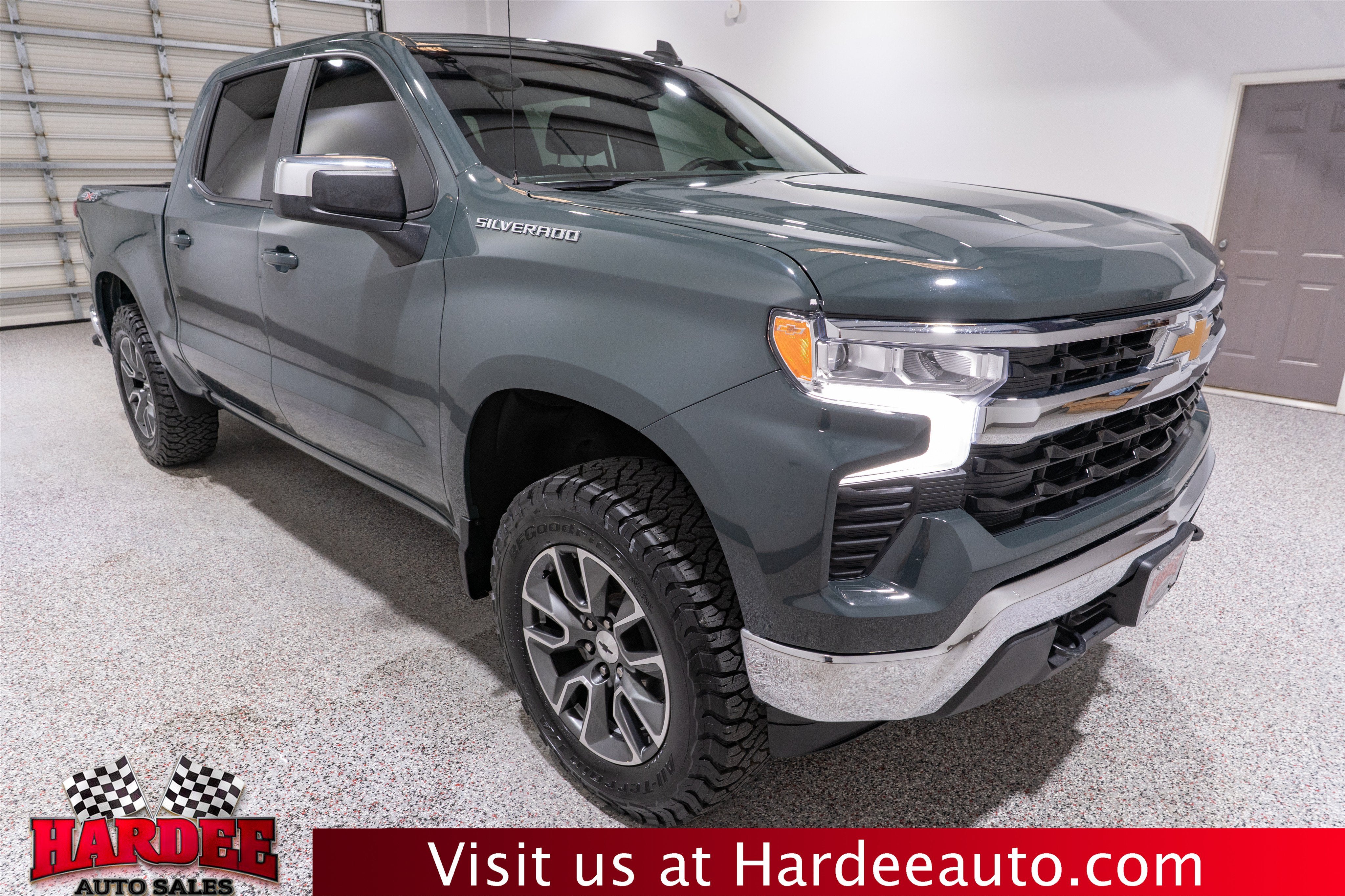 2025 Chevrolet Silverado 1500 LT