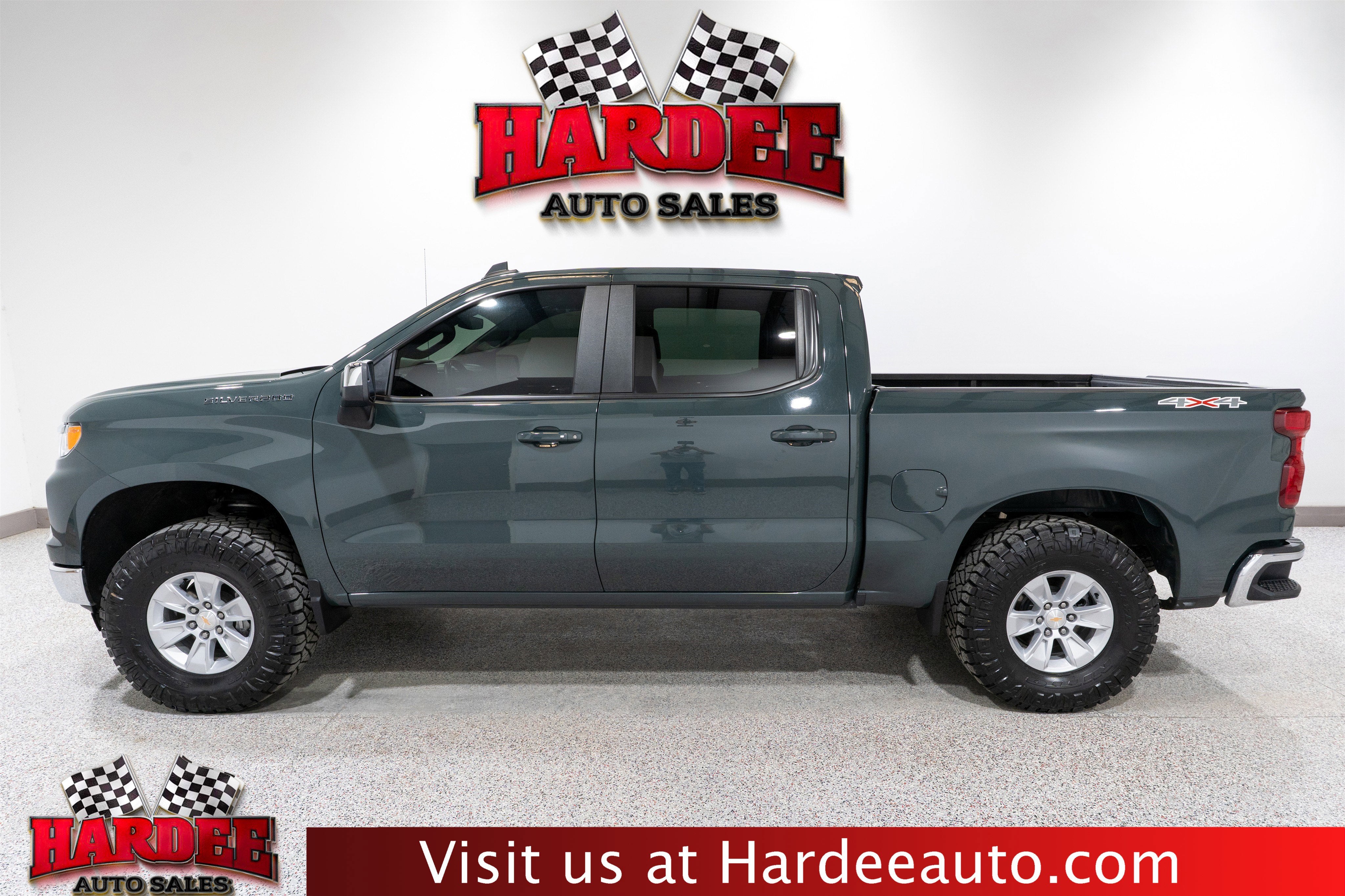 2025 Chevrolet Silverado 1500 LT