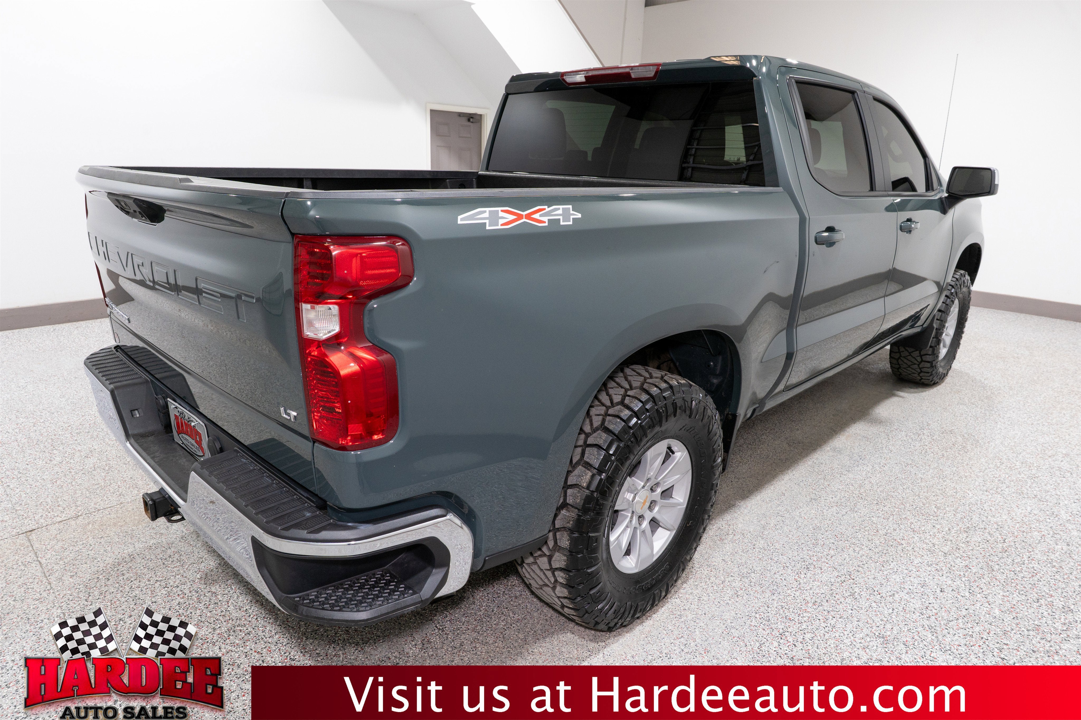 2025 Chevrolet Silverado 1500 LT