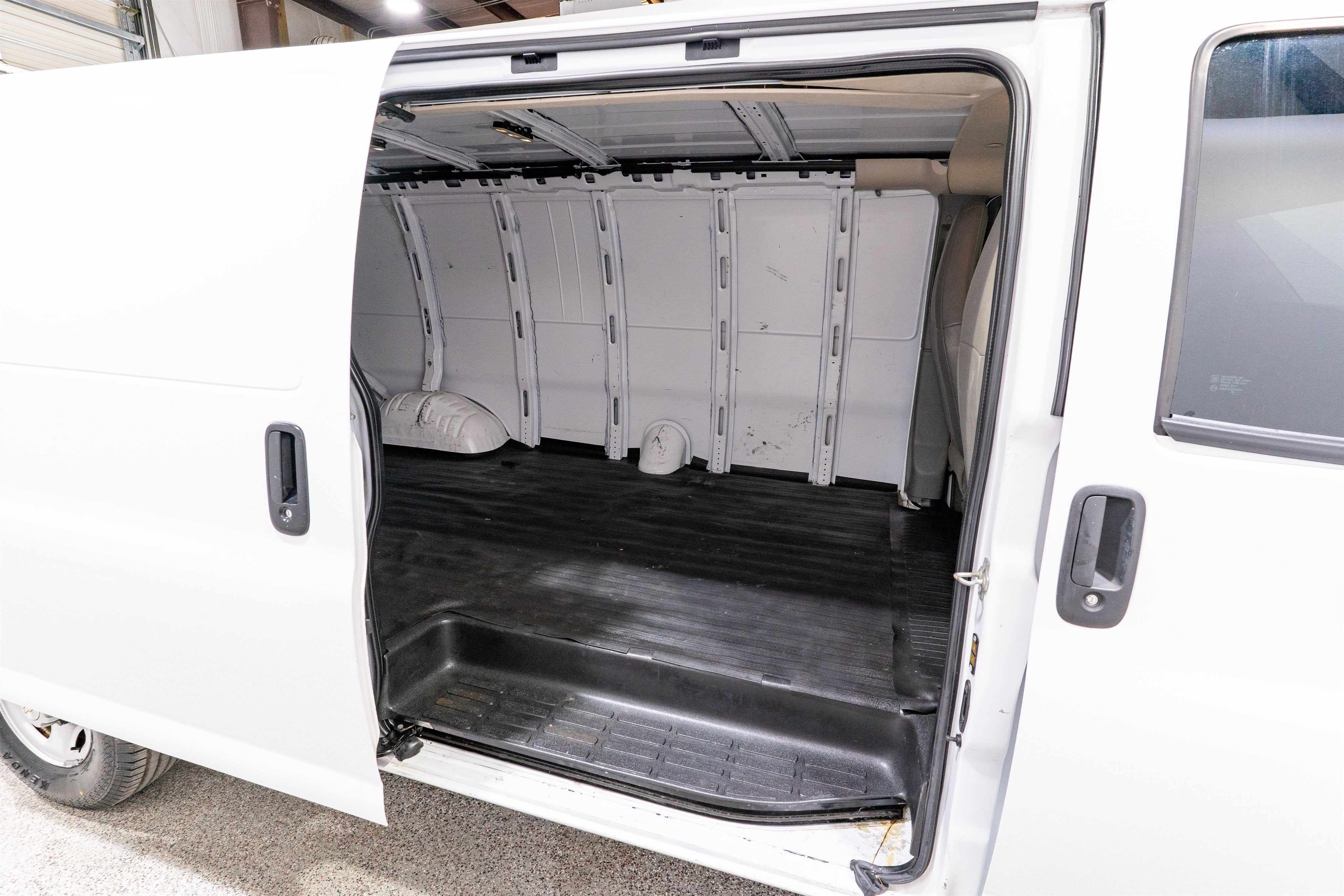 2023 Chevrolet Express Cargo Van Base