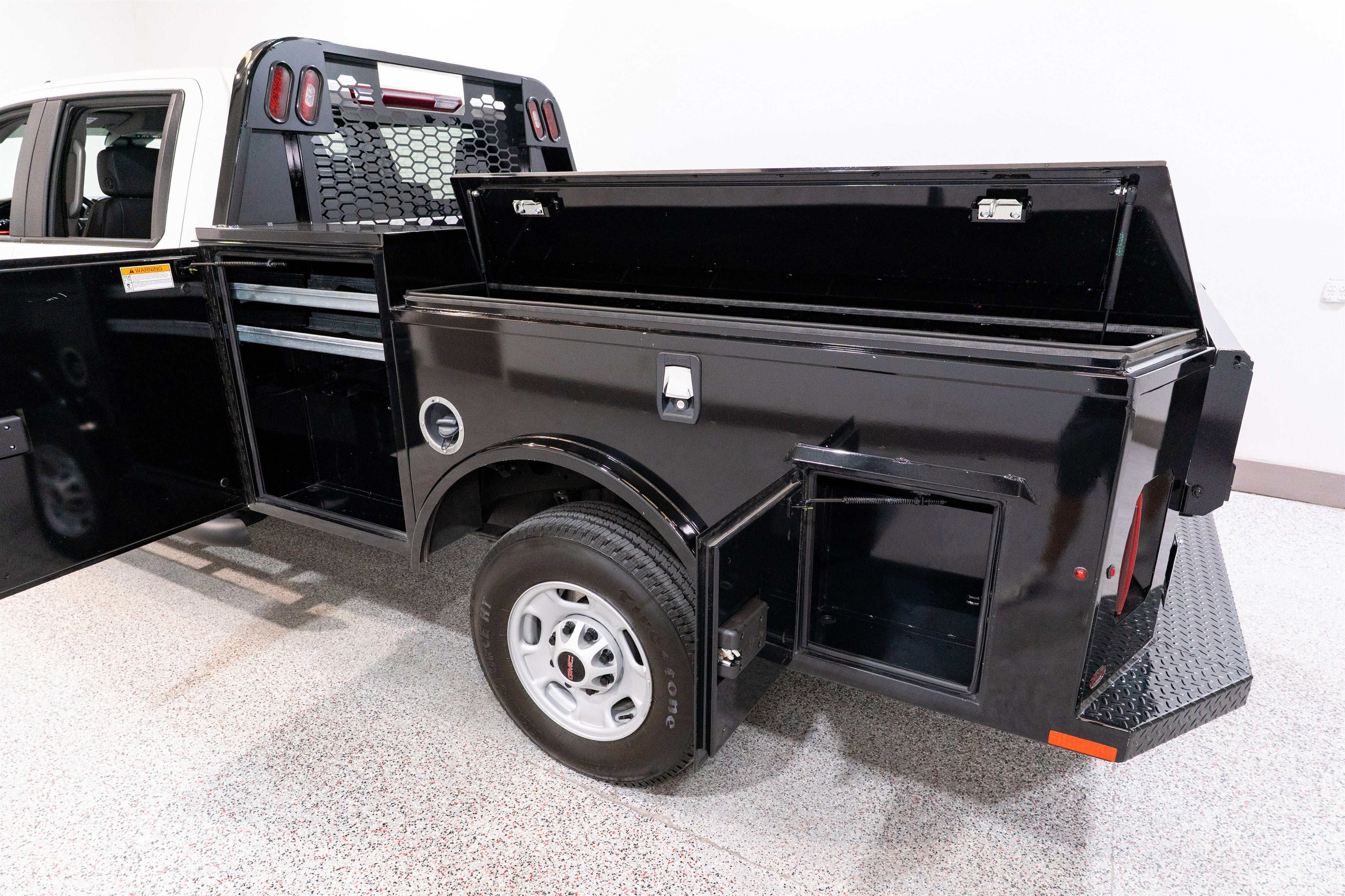 2024 GMC Sierra 2500HD Pro