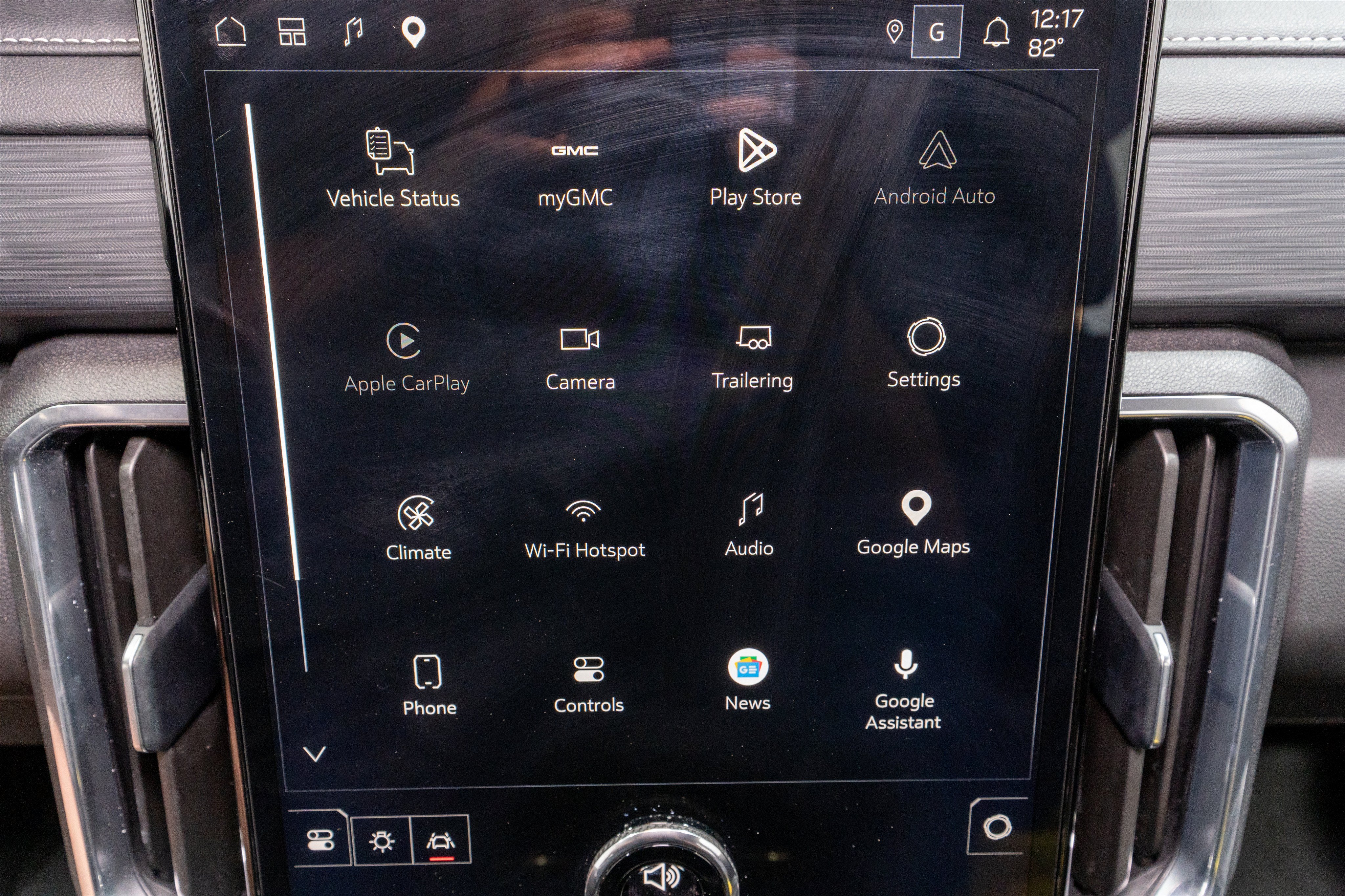 2026 GMC Acadia FWD Elevation