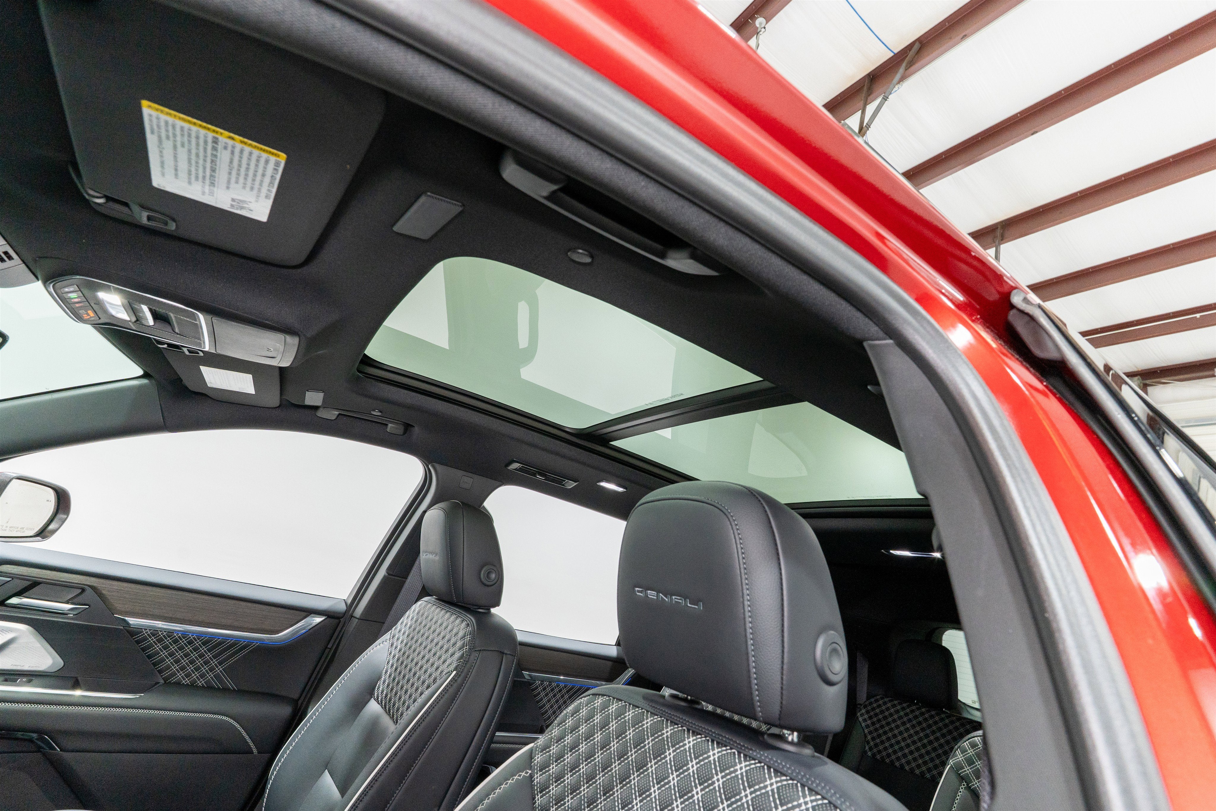 2024 GMC Acadia AWD Denali