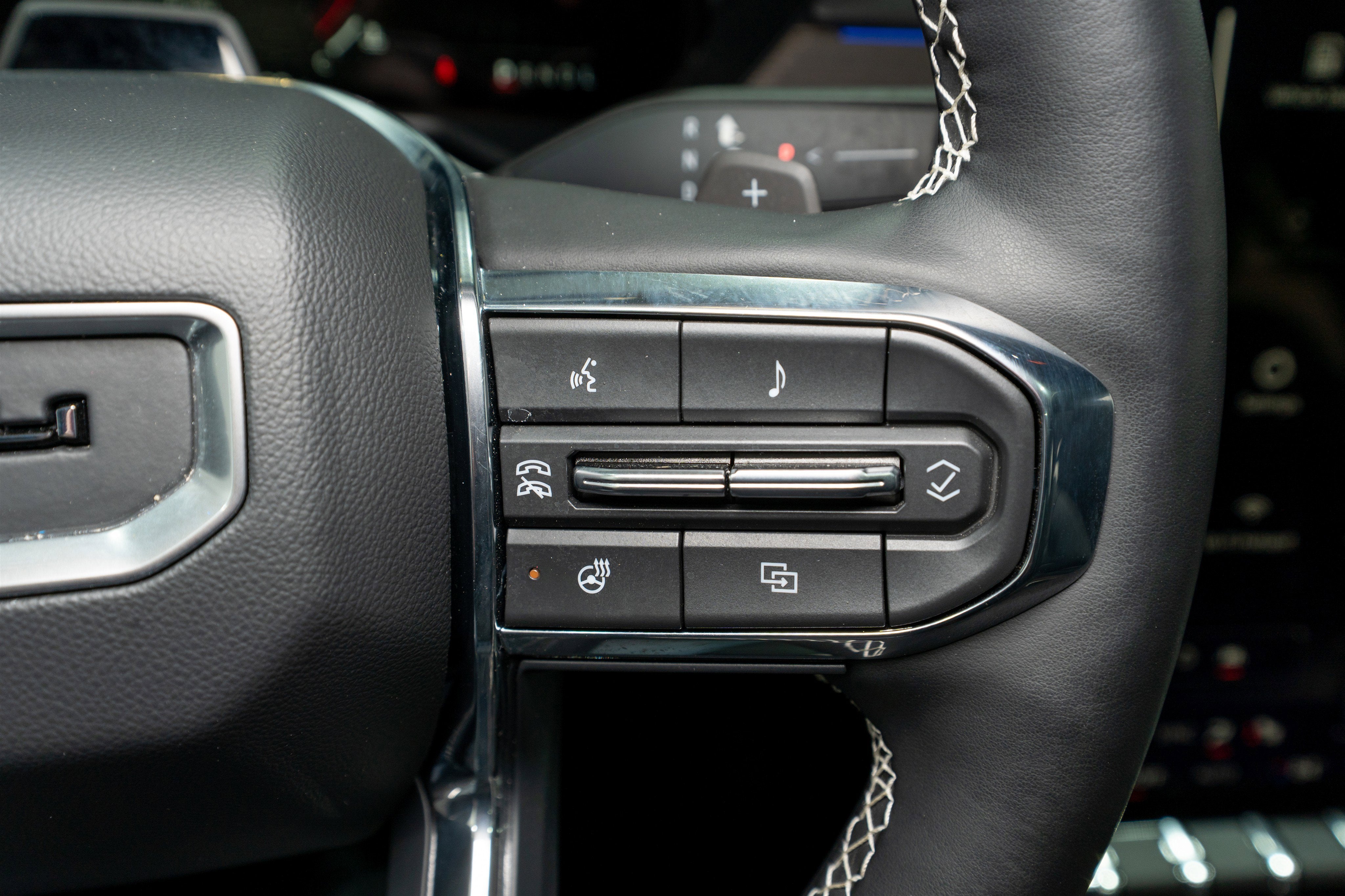 2024 GMC Acadia AWD Denali