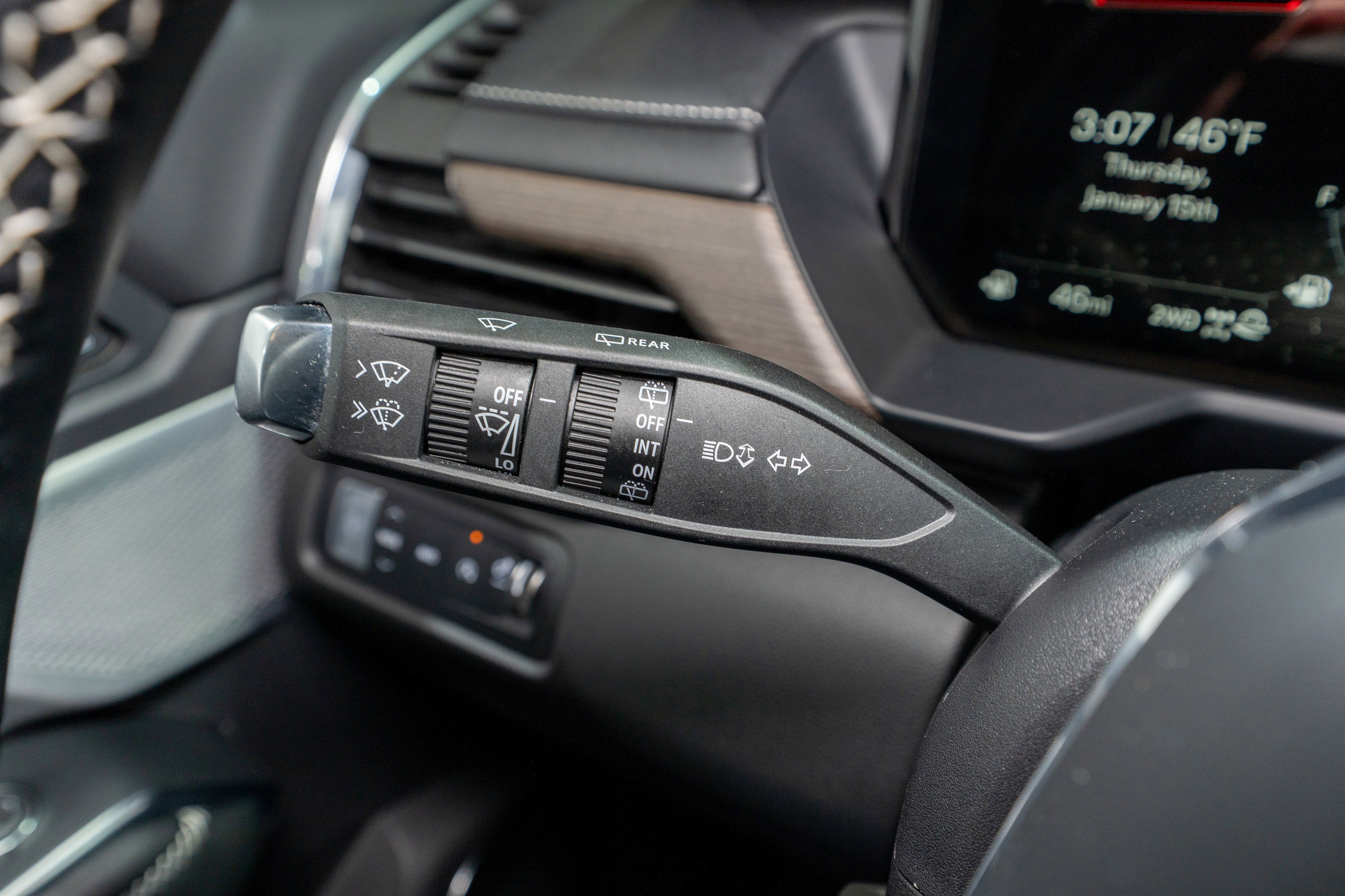 2024 GMC Acadia AWD Denali