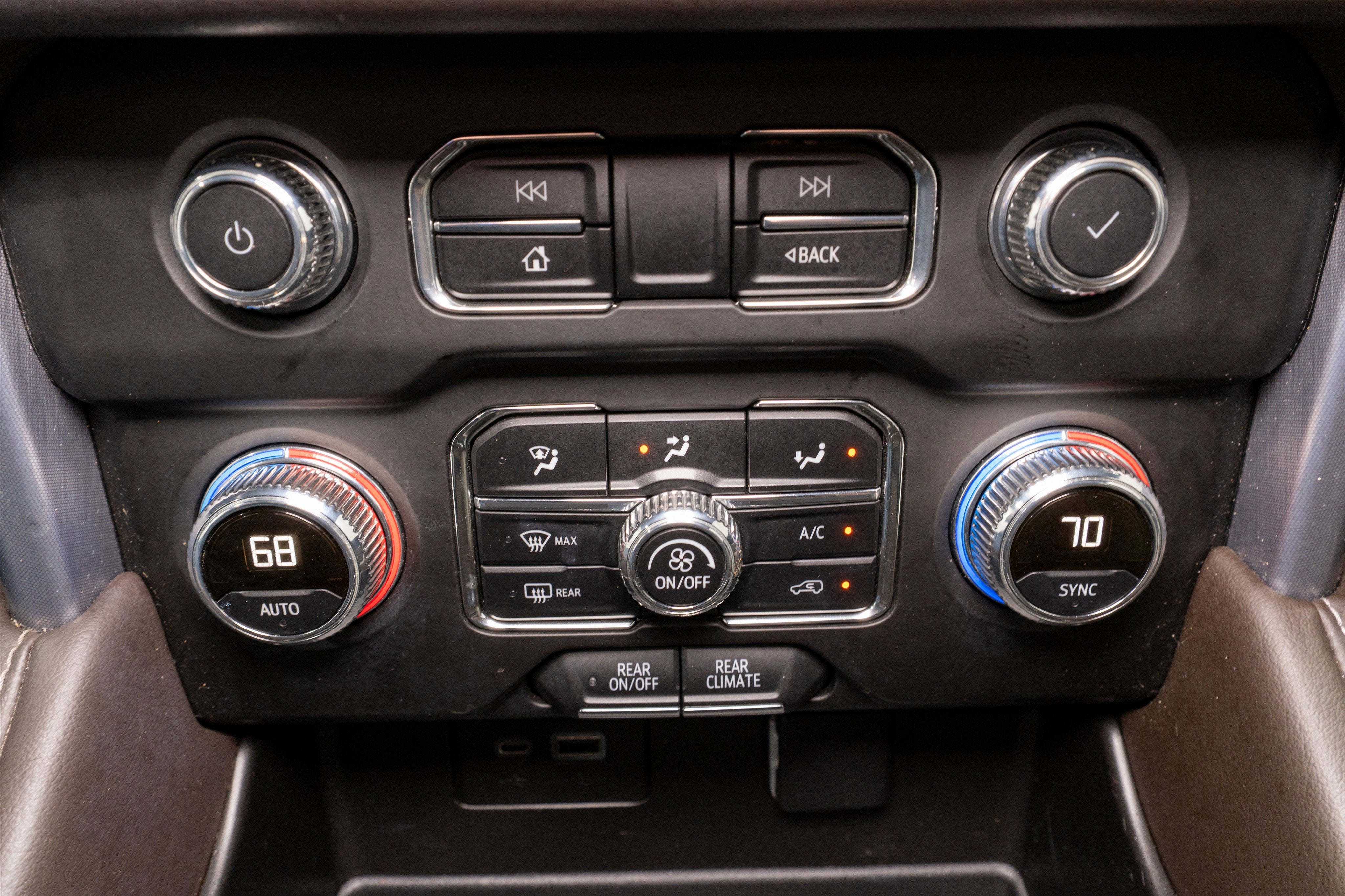 2022 GMC Yukon SLE