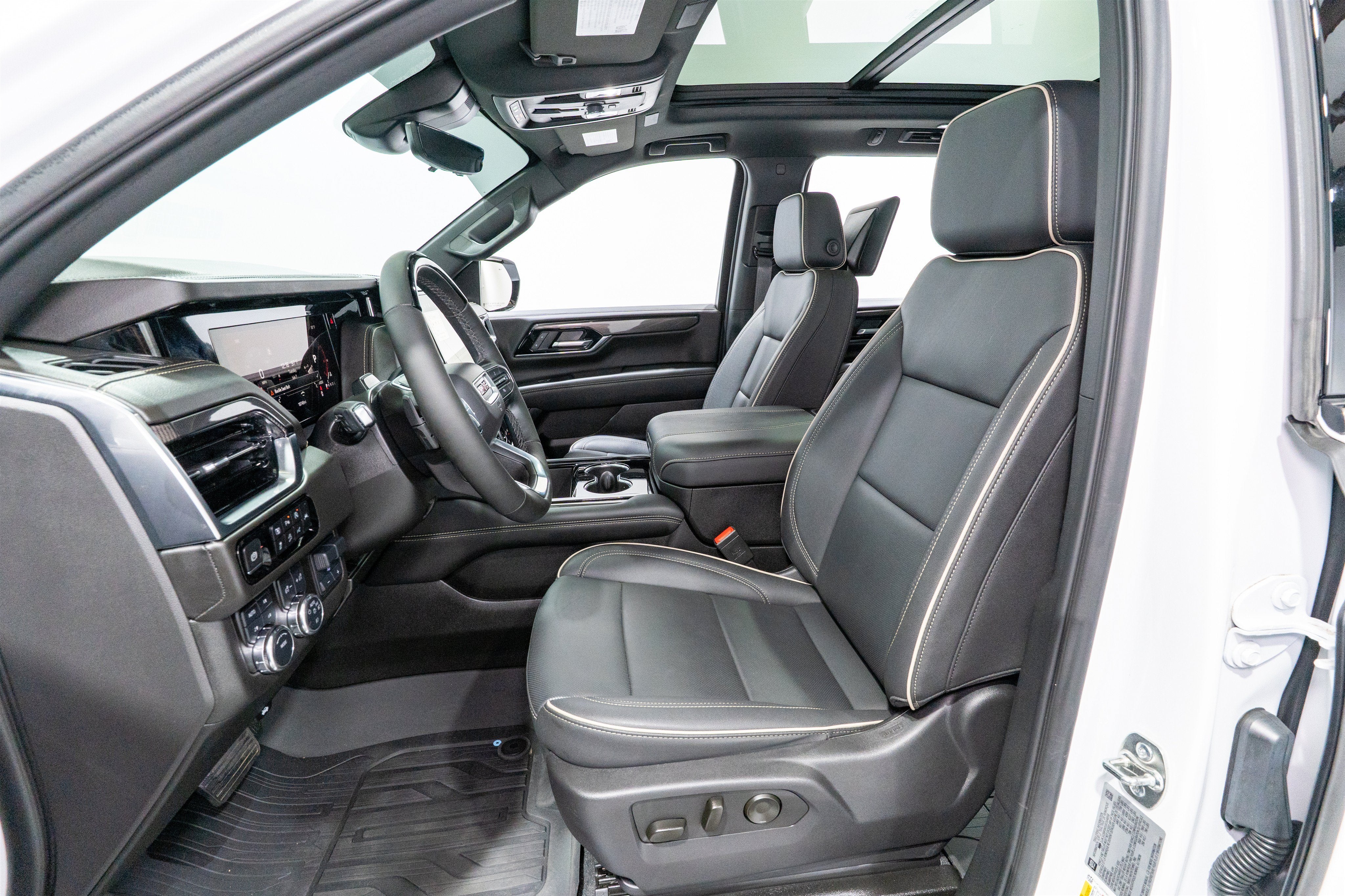 2025 GMC Yukon Elevation