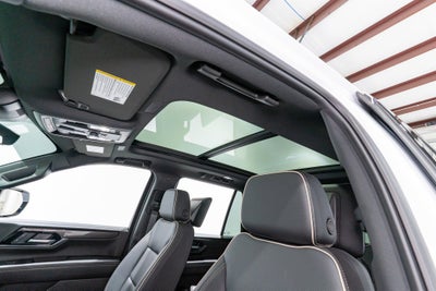 2025 GMC Yukon Elevation