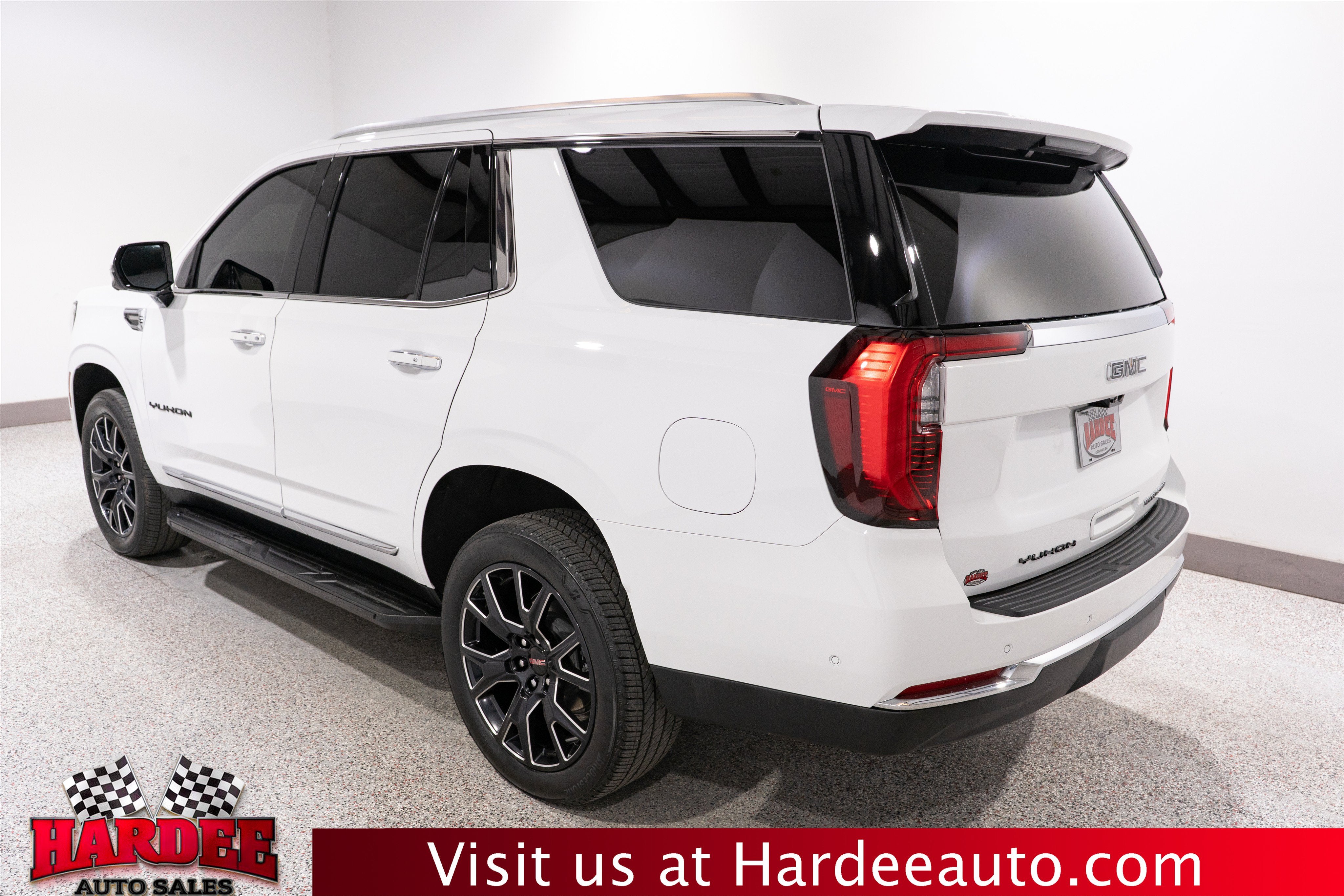 2025 GMC Yukon Elevation