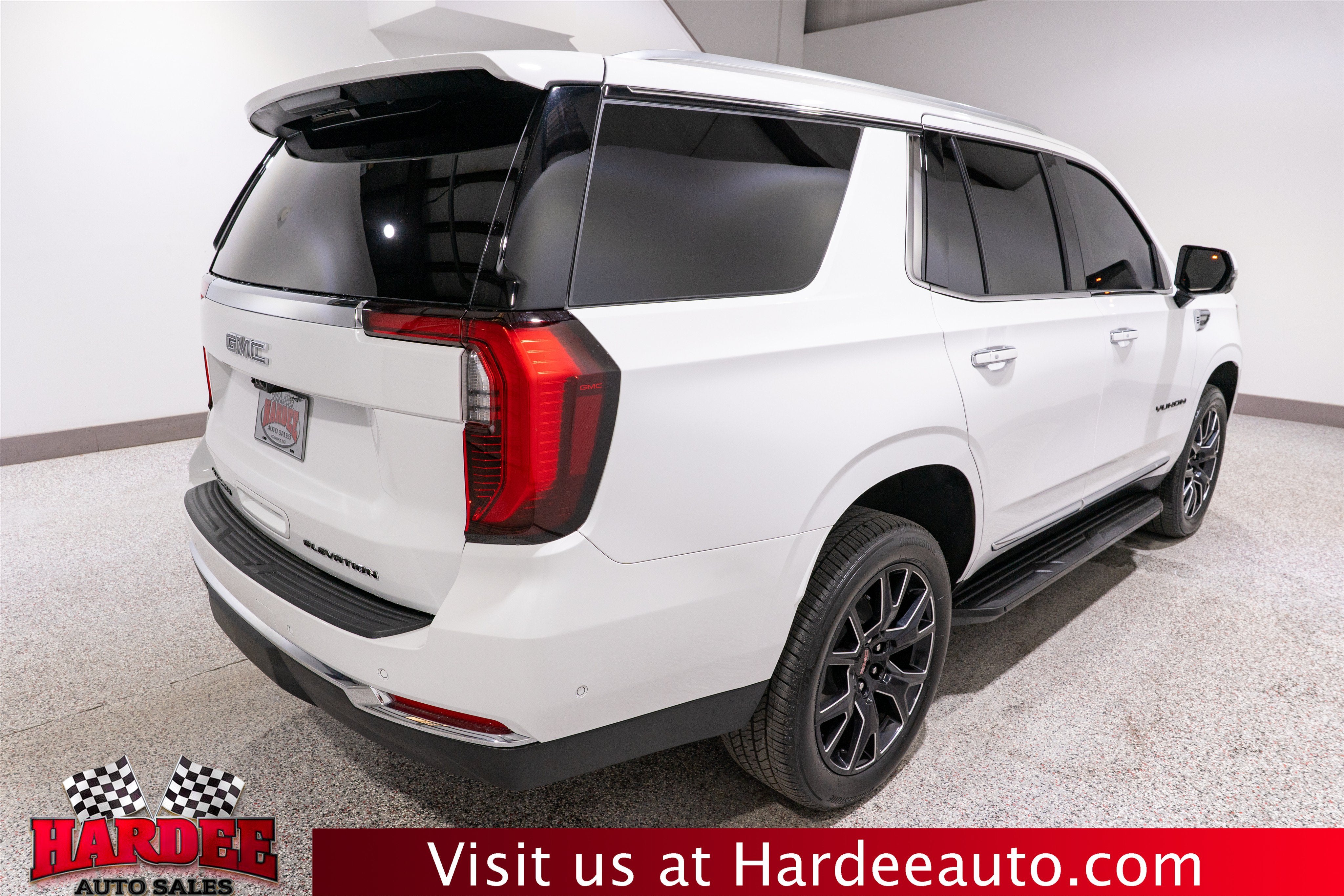 2025 GMC Yukon Elevation