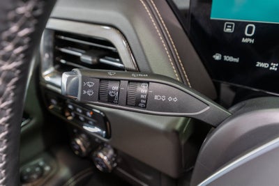 2025 GMC Yukon Elevation