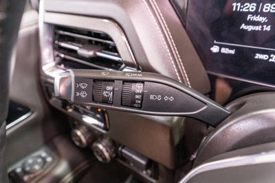 2025 GMC Yukon Elevation