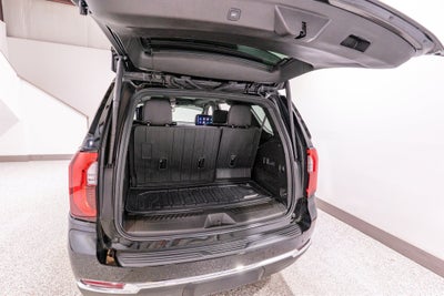 2025 GMC Yukon Elevation