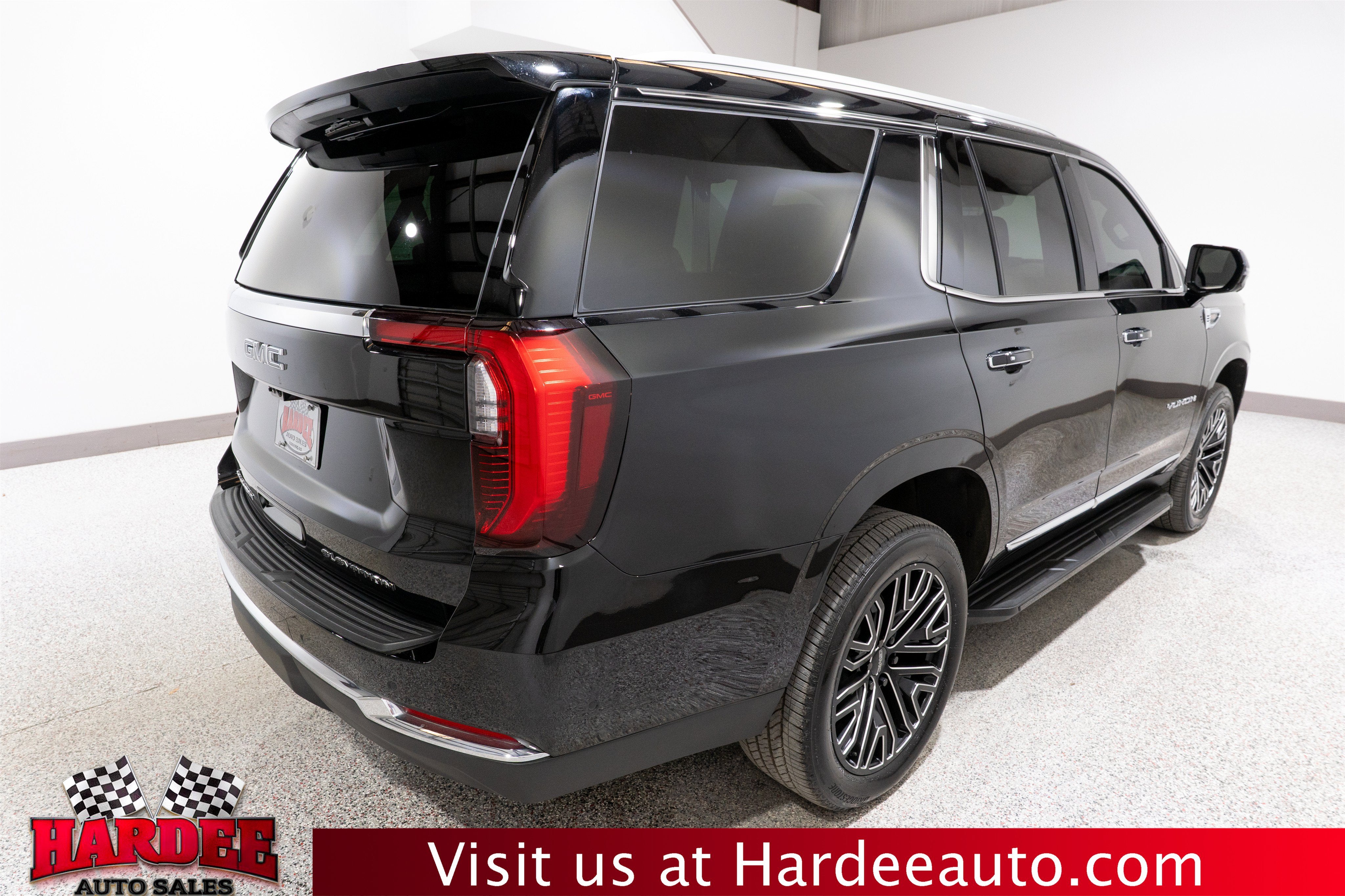 2025 GMC Yukon Elevation