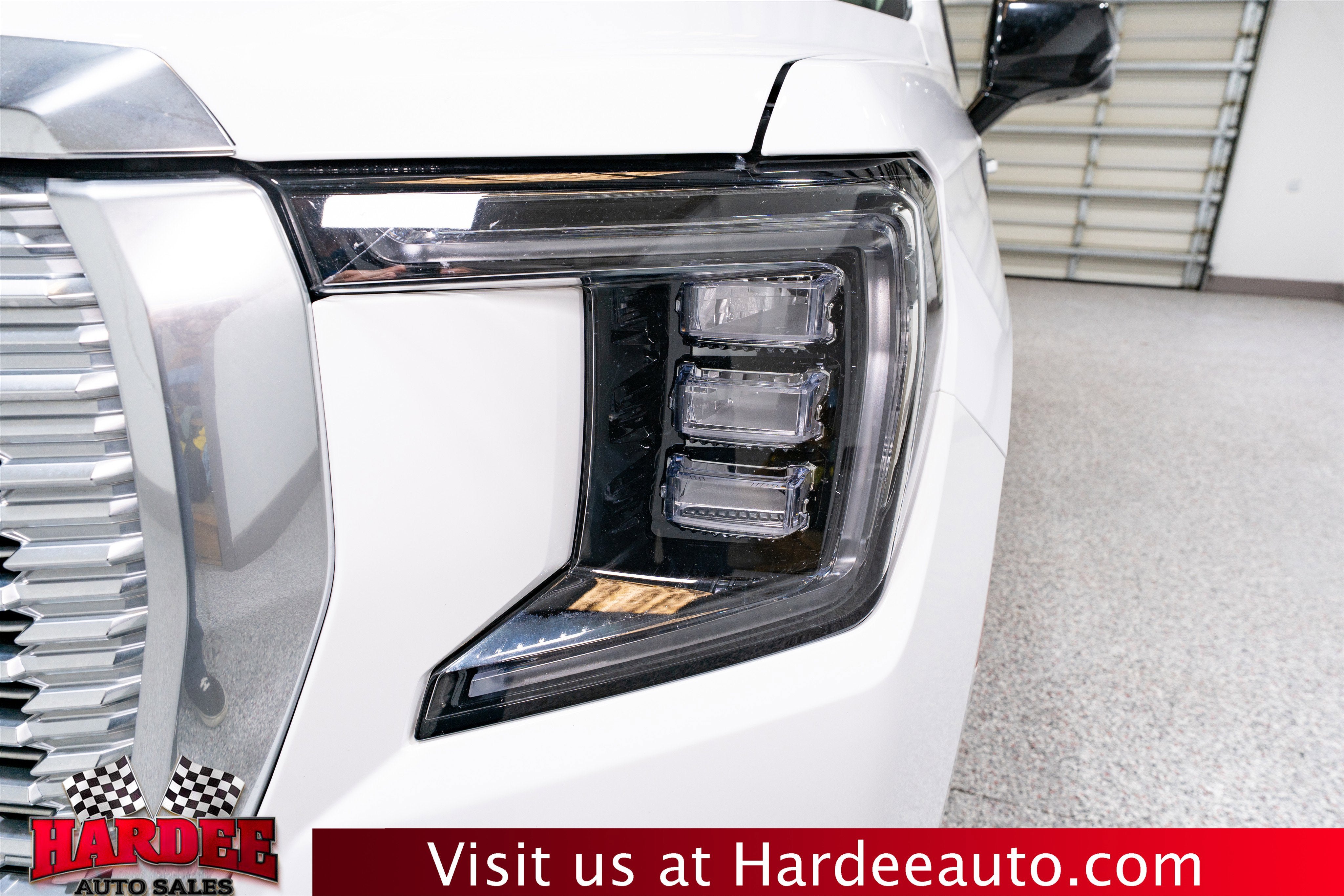 2023 GMC Yukon Denali