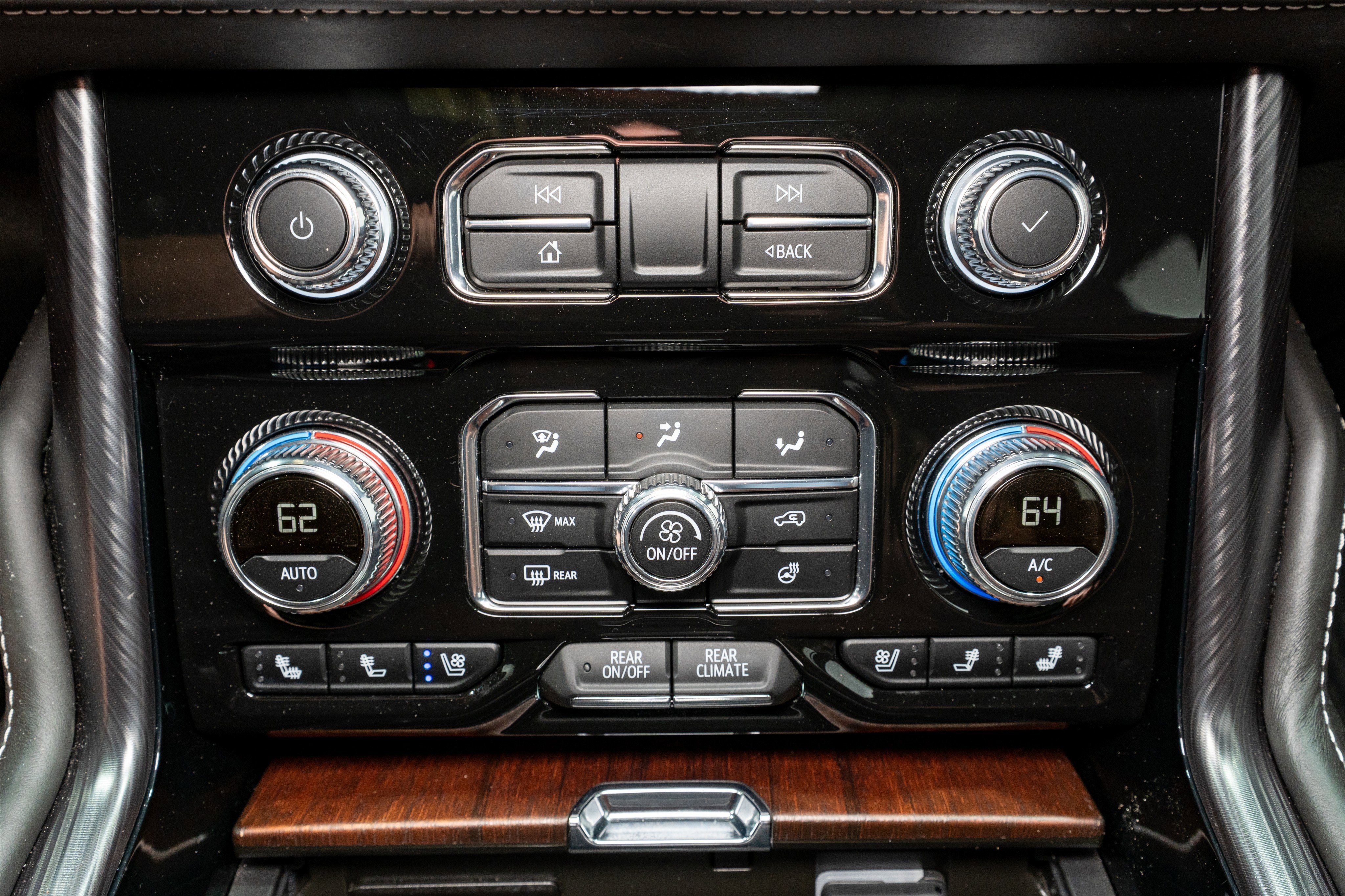 2024 GMC Yukon Denali Ultimate