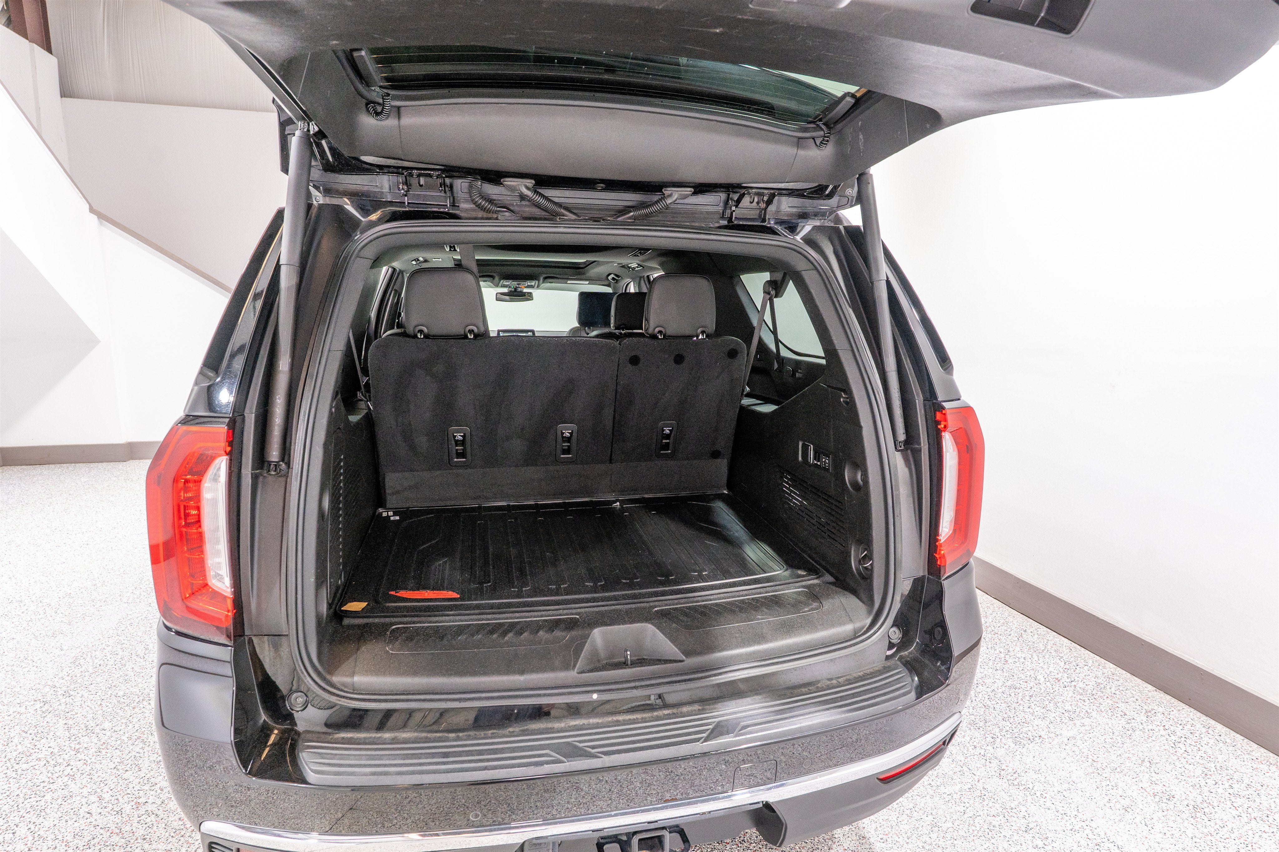 2021 GMC Yukon XL SLT
