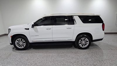 2022 GMC Yukon XL SLT