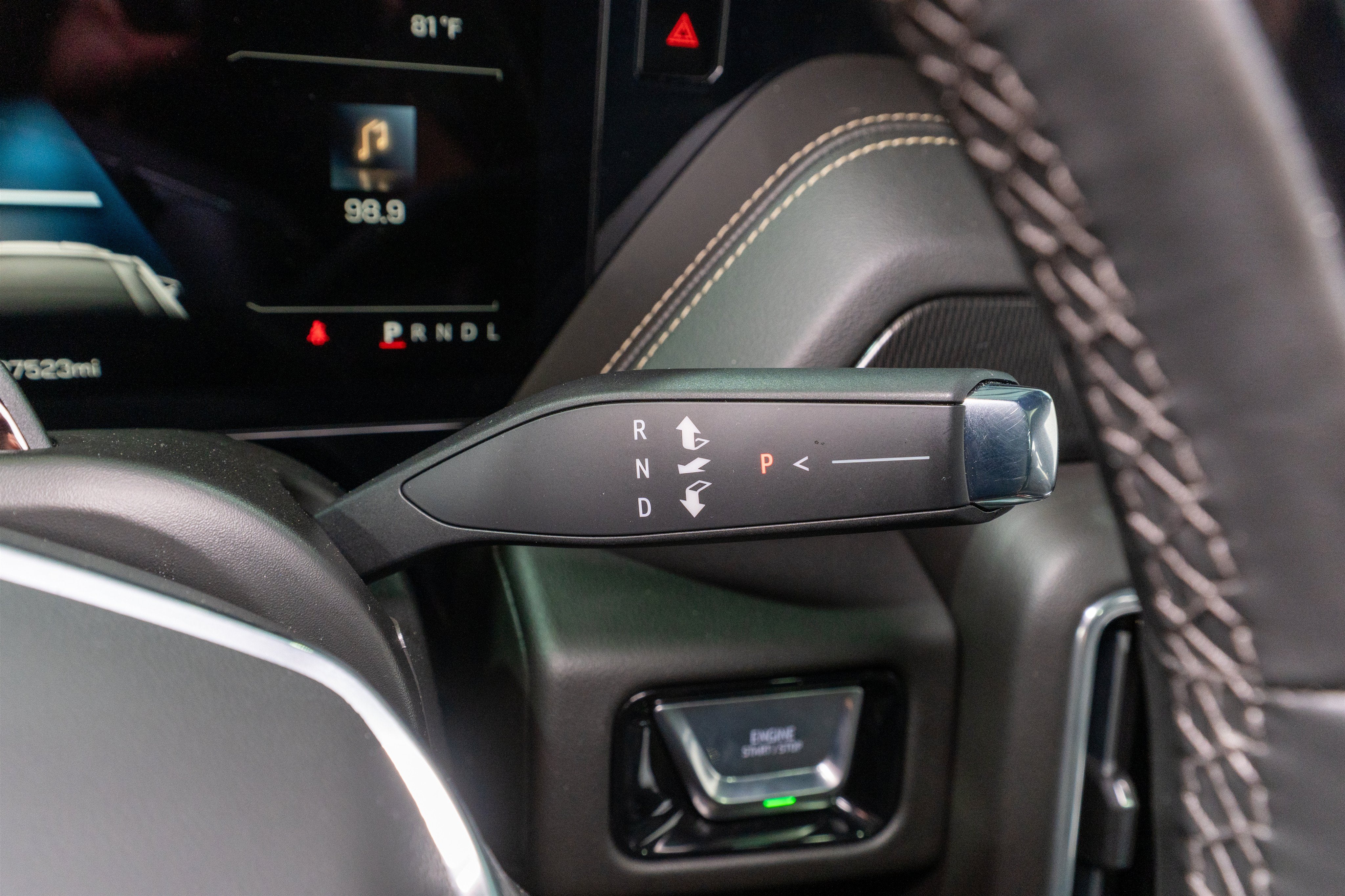 2025 GMC Yukon XL Elevation