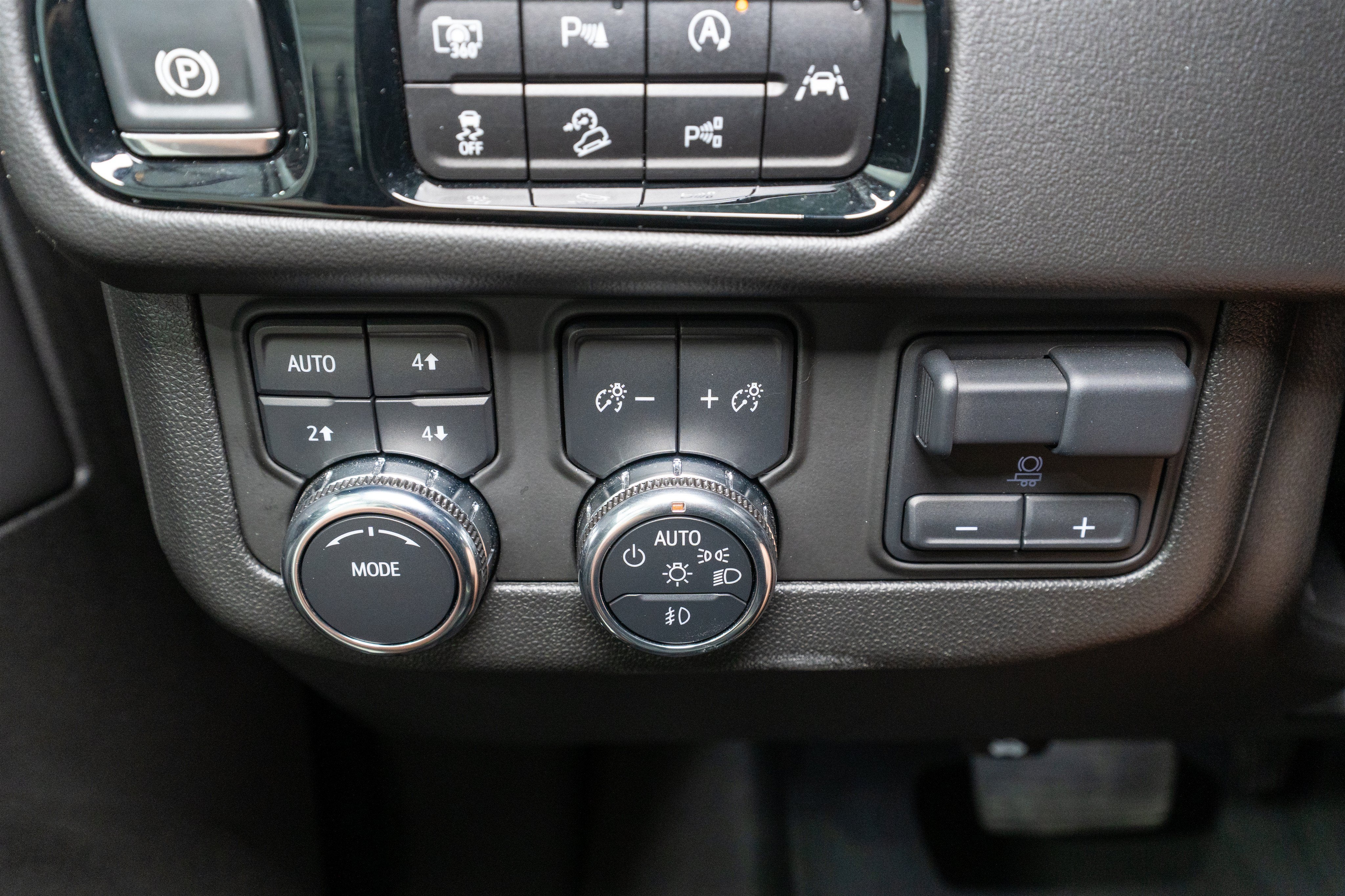 2025 GMC Yukon XL Elevation