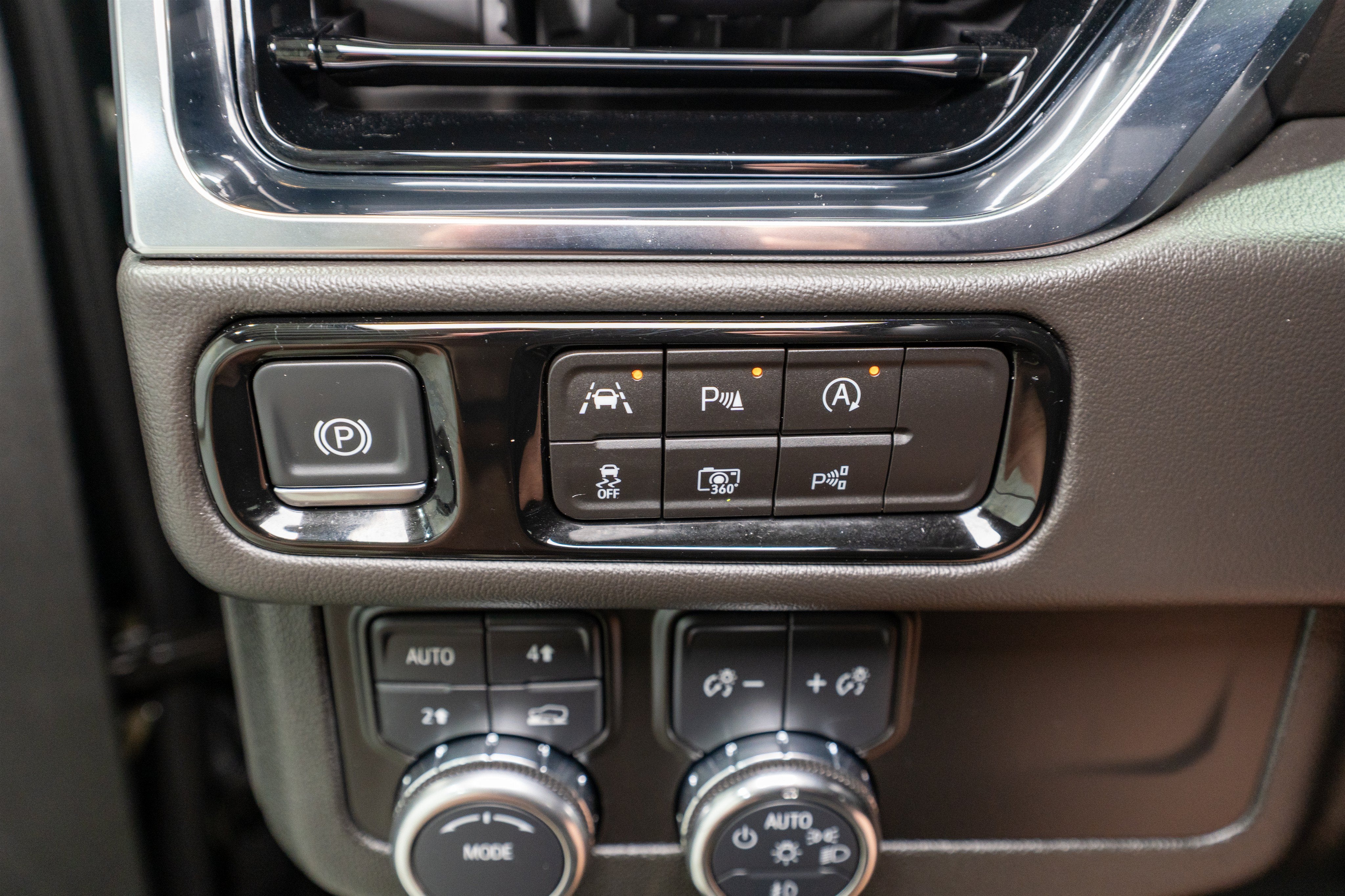 2025 GMC Yukon XL Elevation