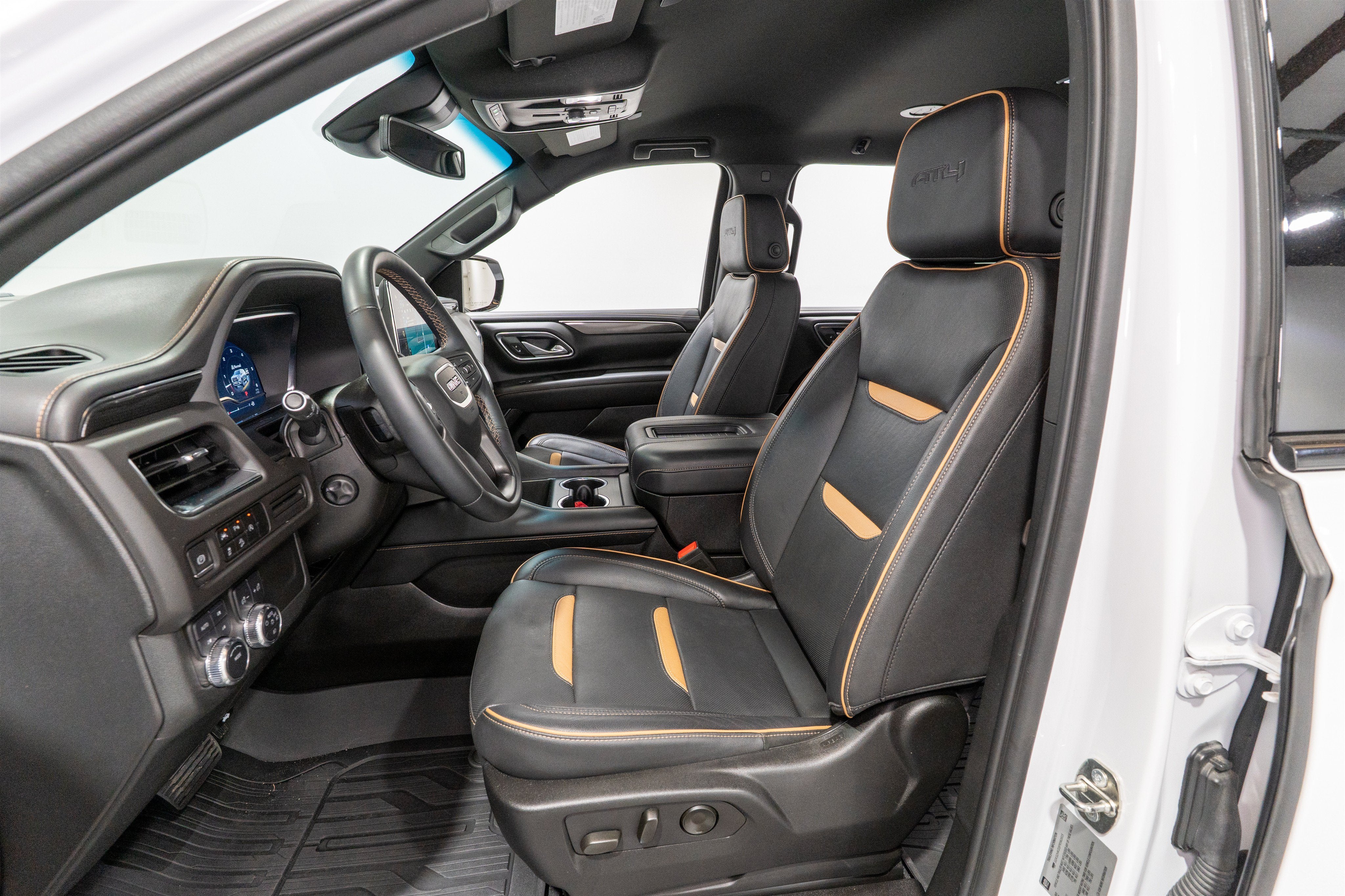 2023 GMC Yukon XL AT4