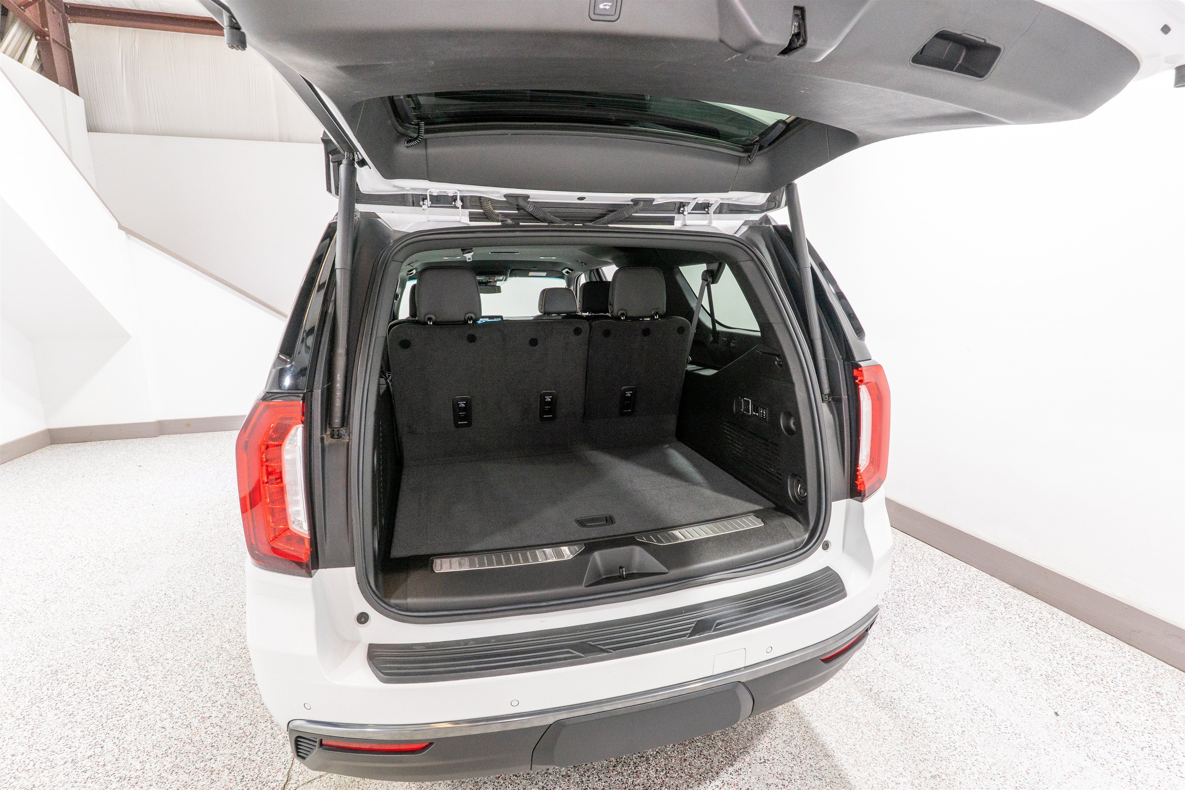 2023 GMC Yukon XL AT4