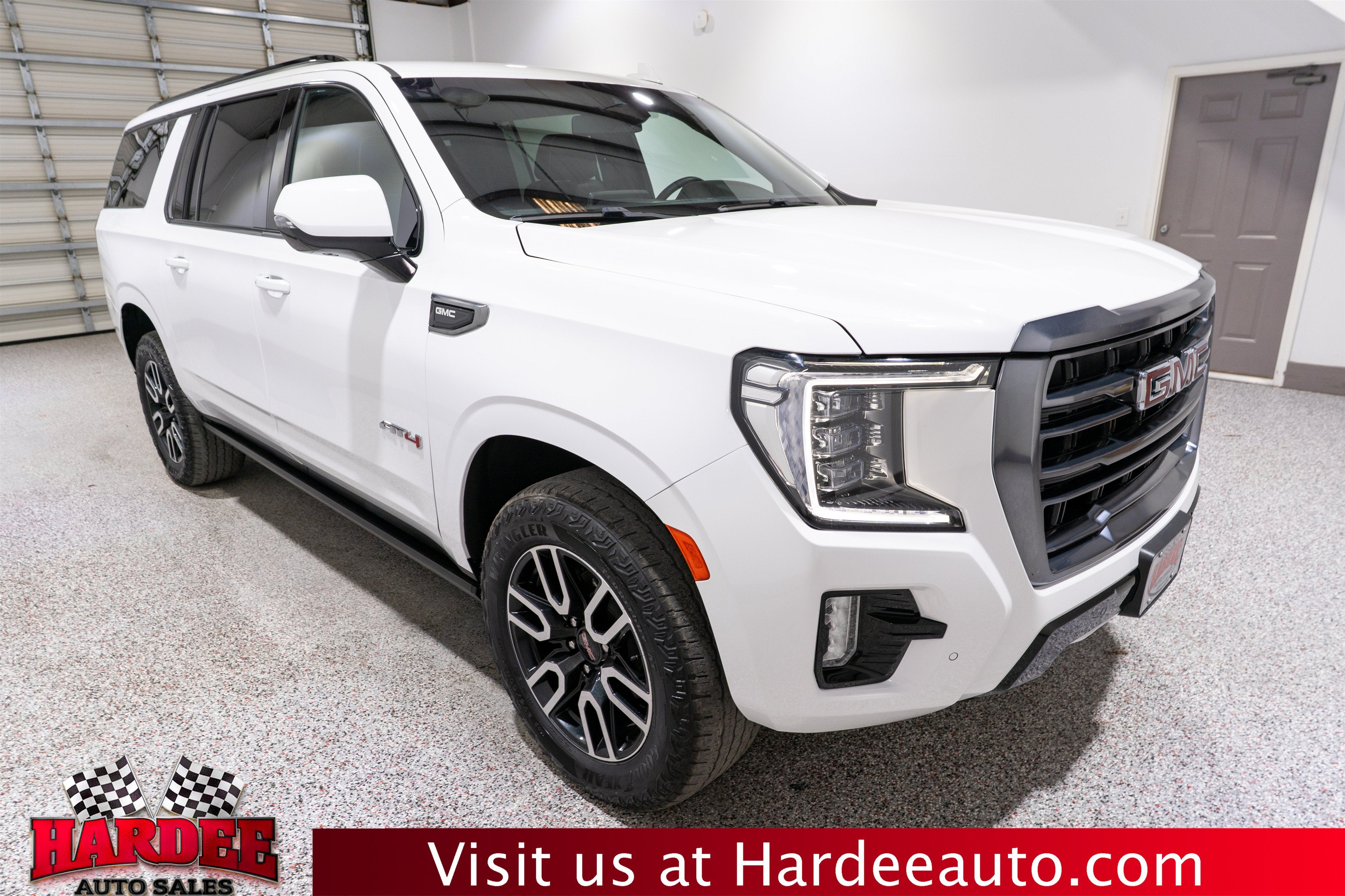 2023 GMC Yukon XL AT4