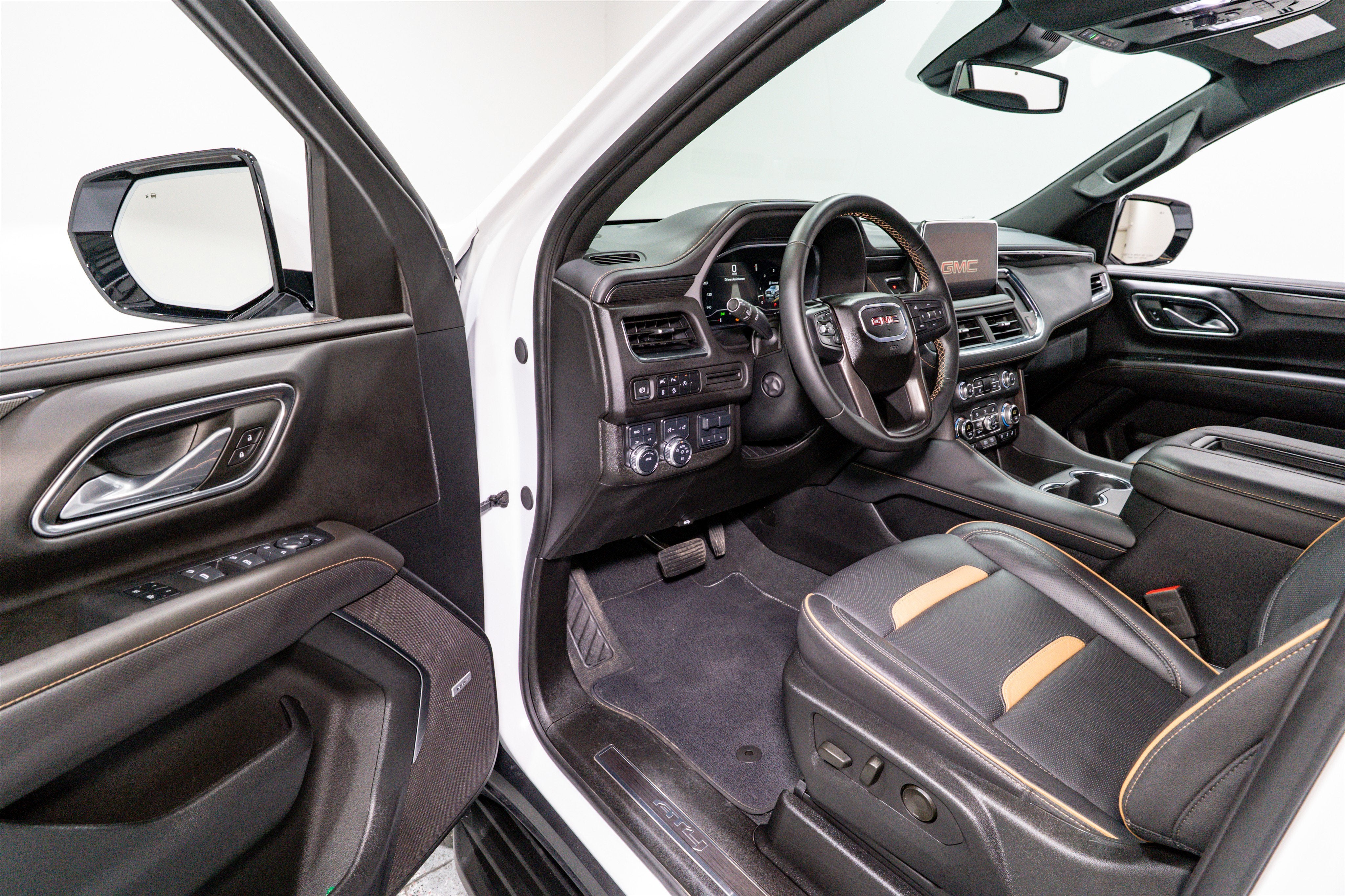 2024 GMC Yukon XL AT4