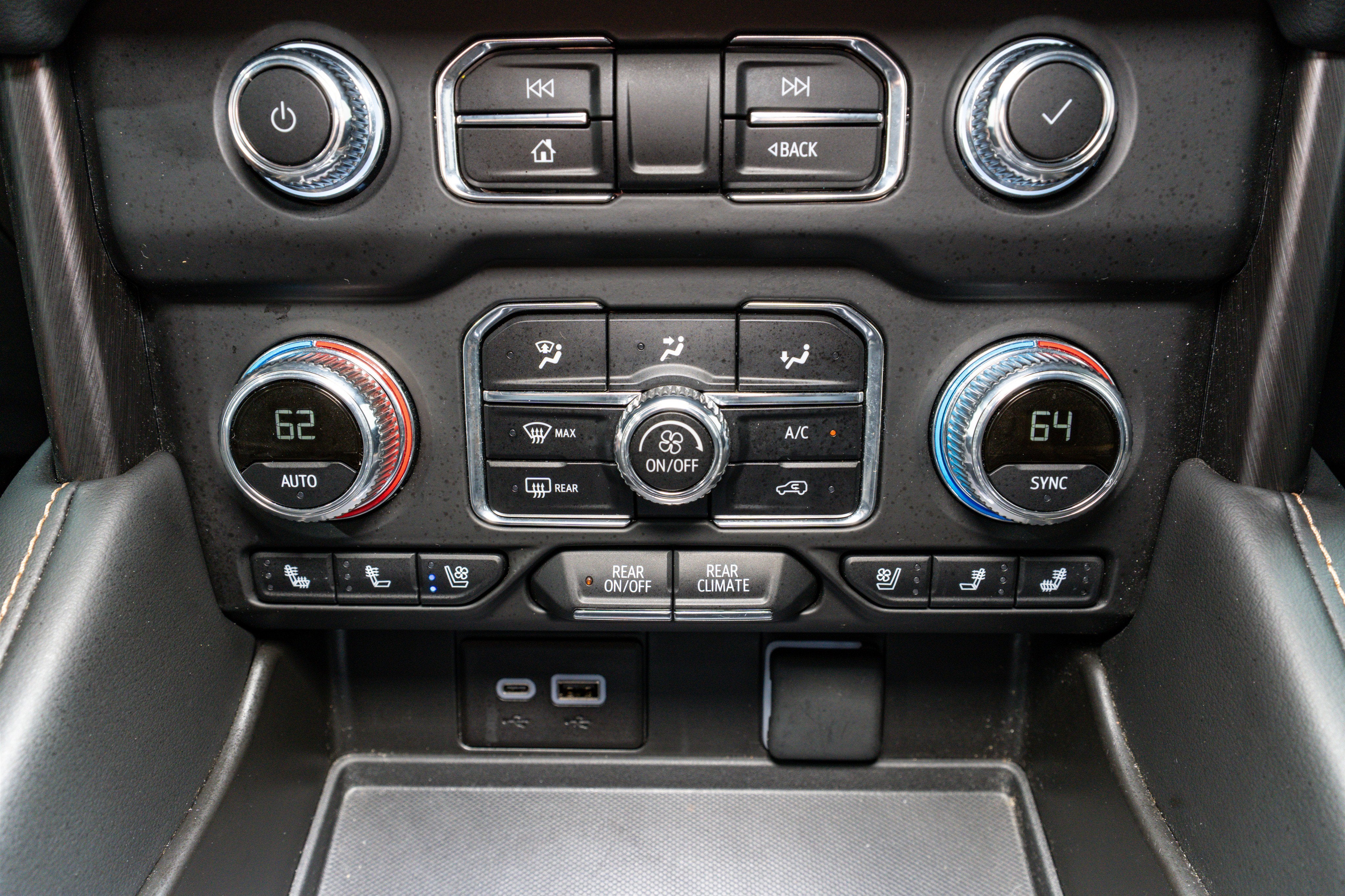 2024 GMC Yukon XL AT4