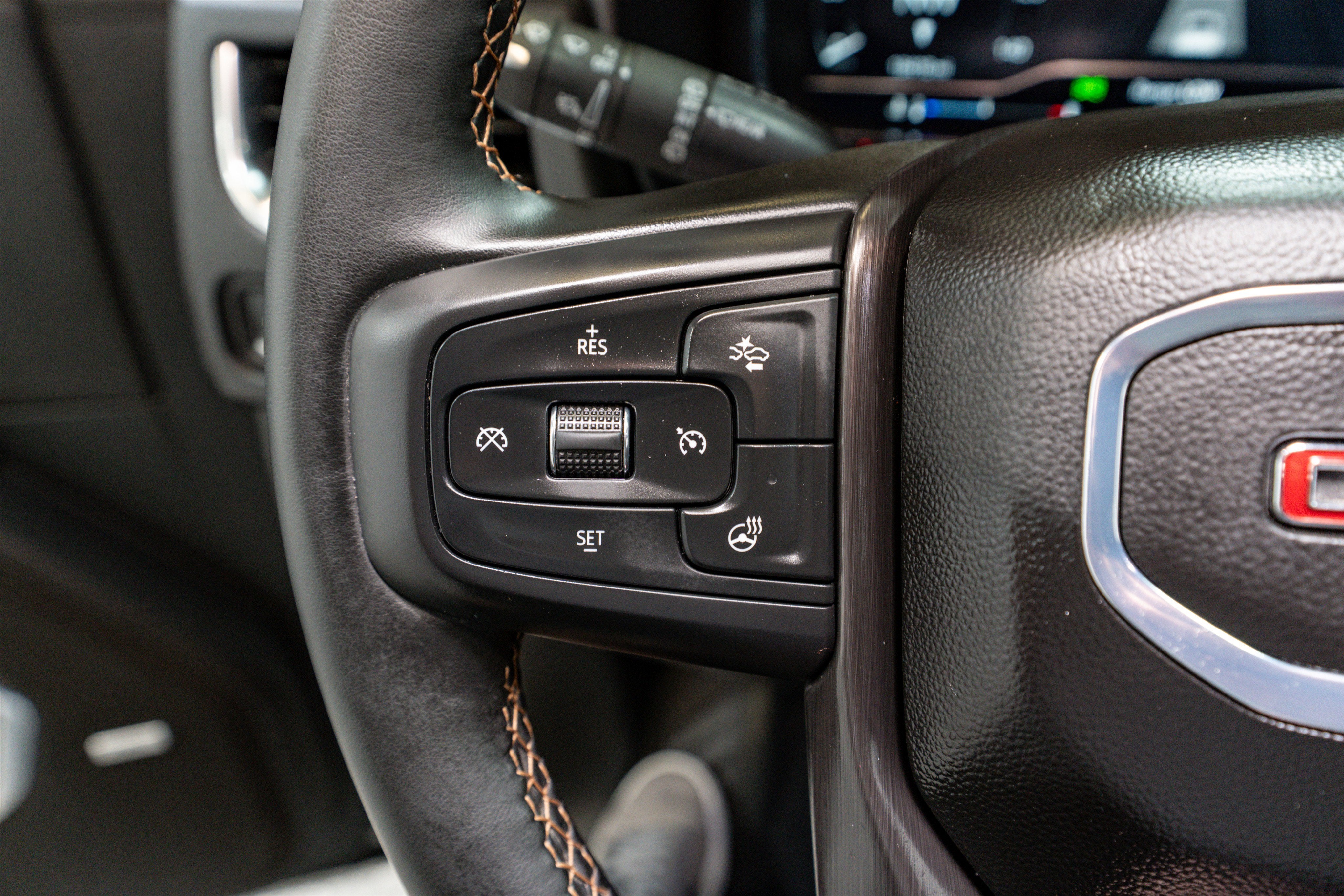 2024 GMC Yukon XL AT4