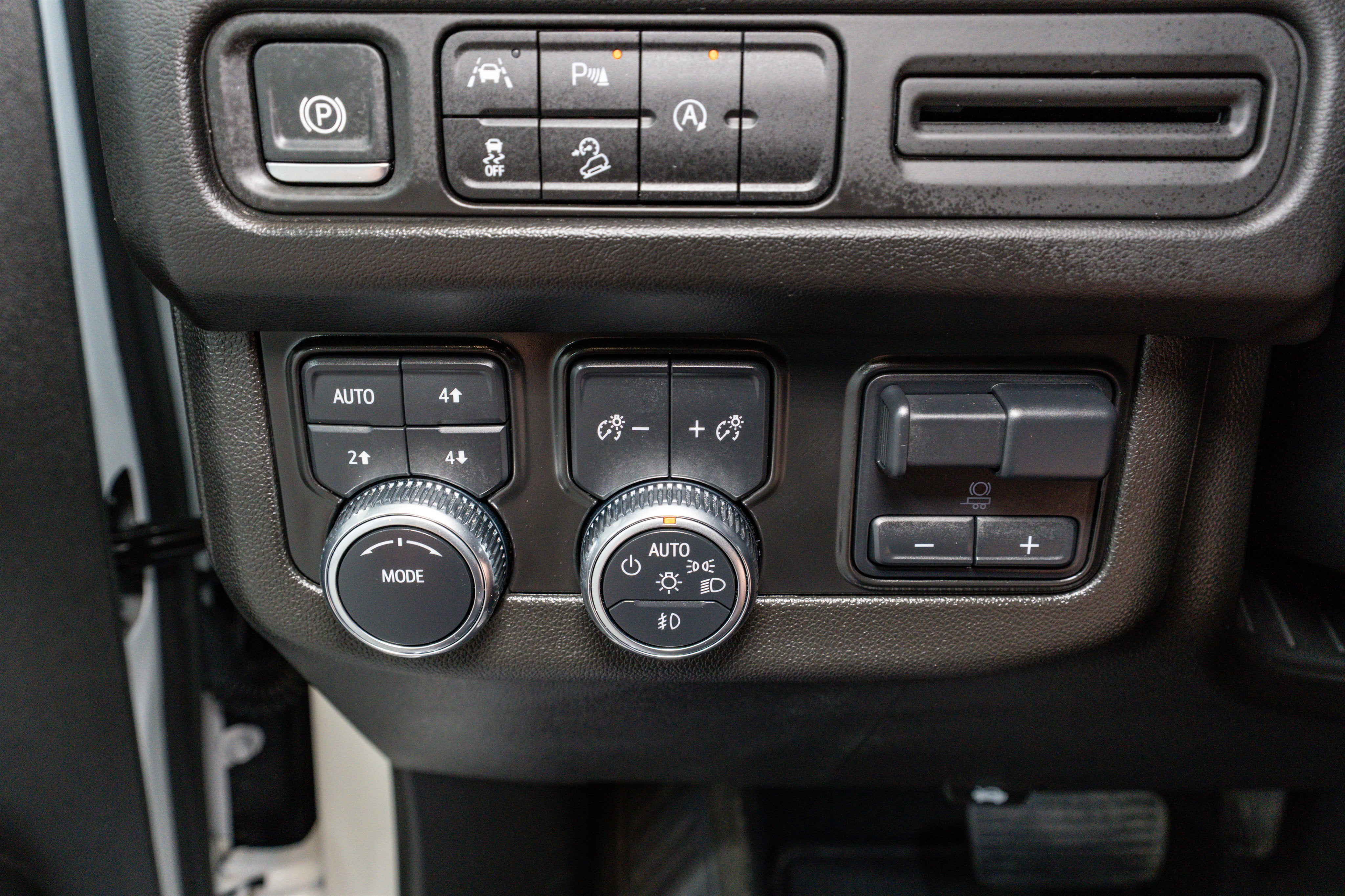 2024 GMC Yukon XL AT4