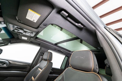 2022 GMC Yukon XL AT4