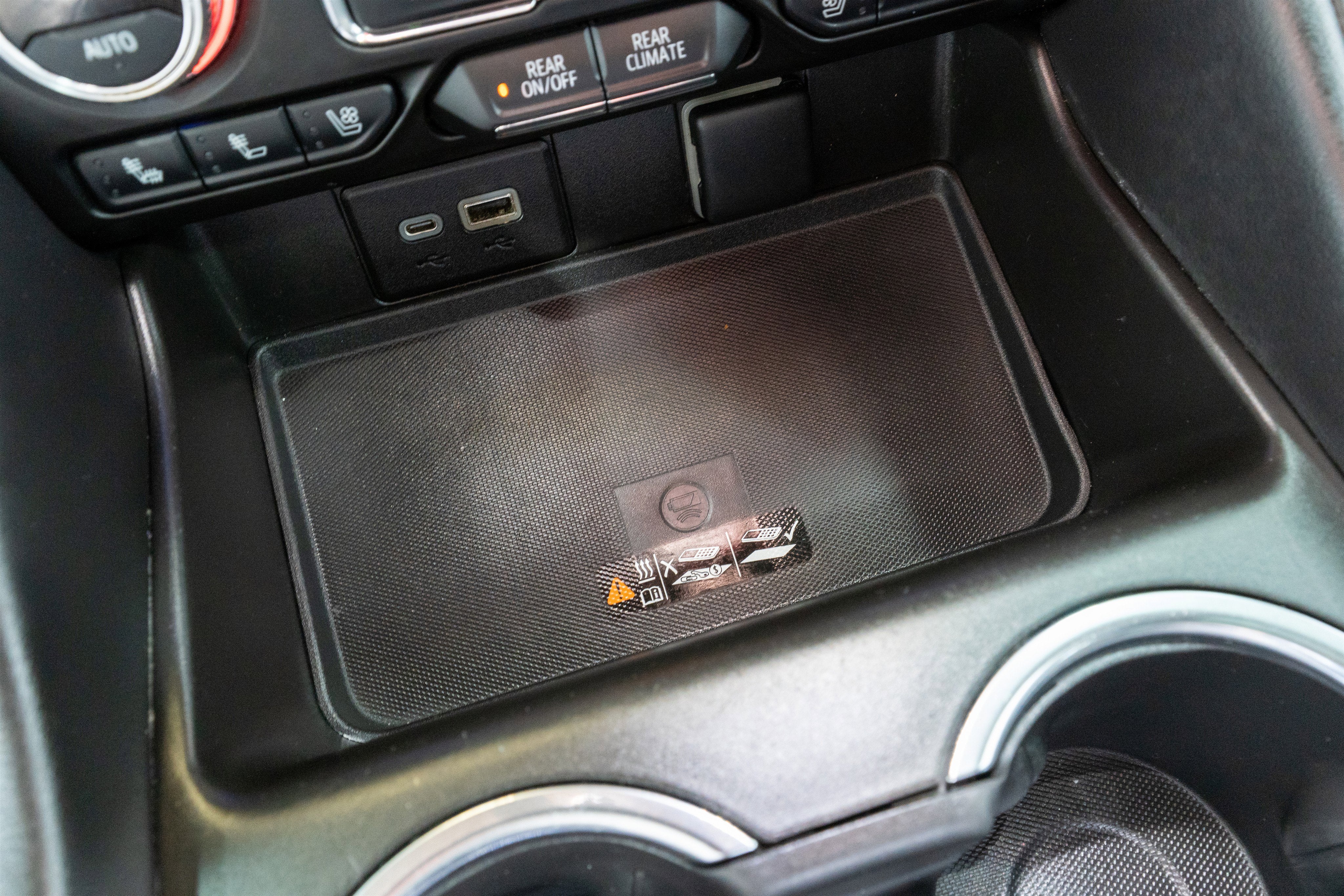 2022 GMC Yukon XL AT4