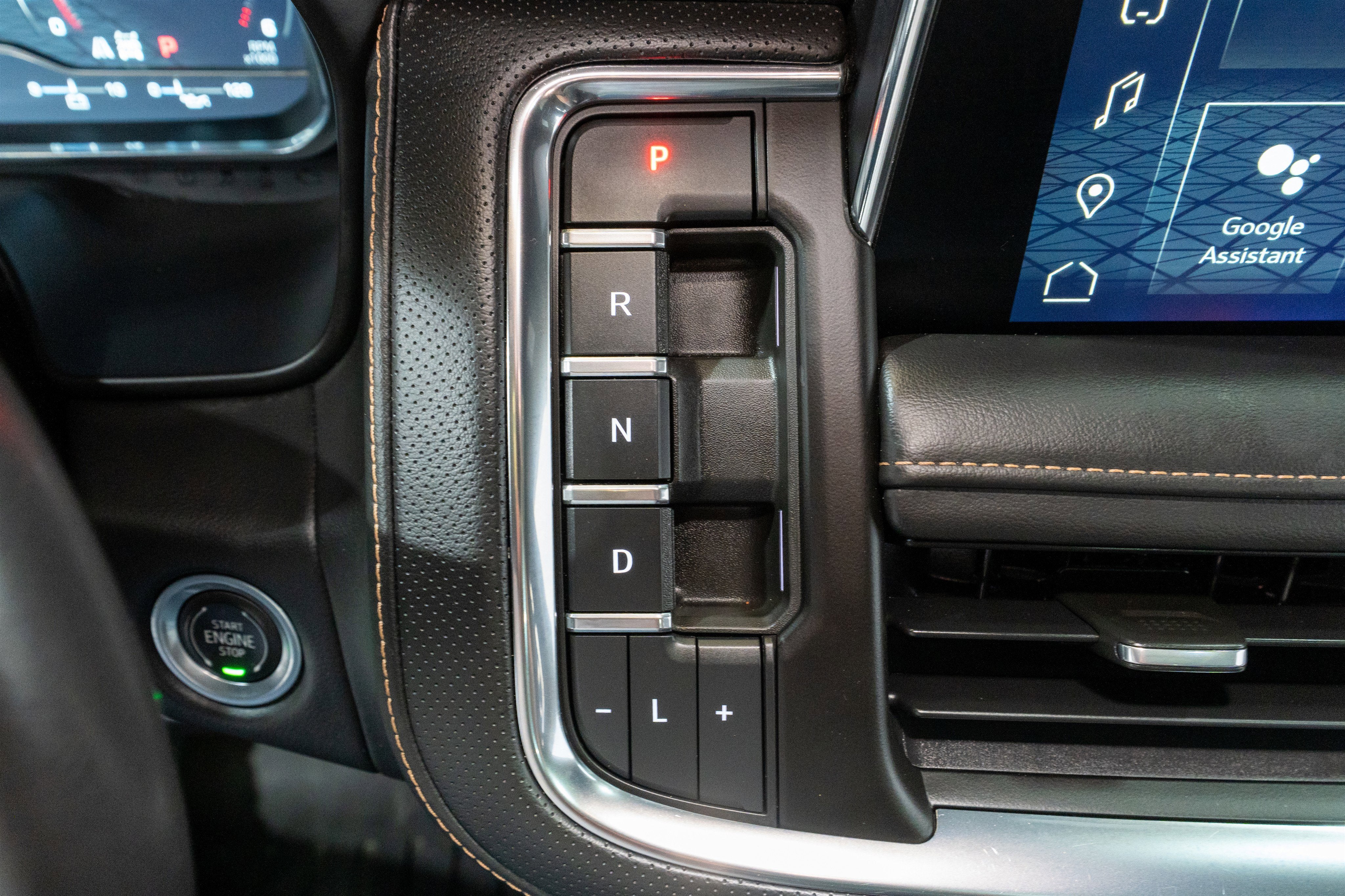 2022 GMC Yukon XL AT4