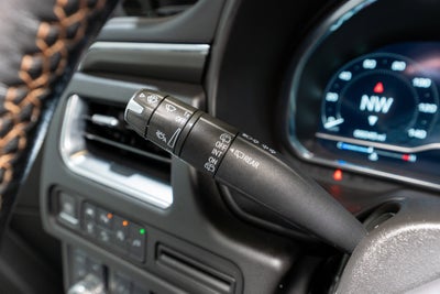 2022 GMC Yukon XL AT4