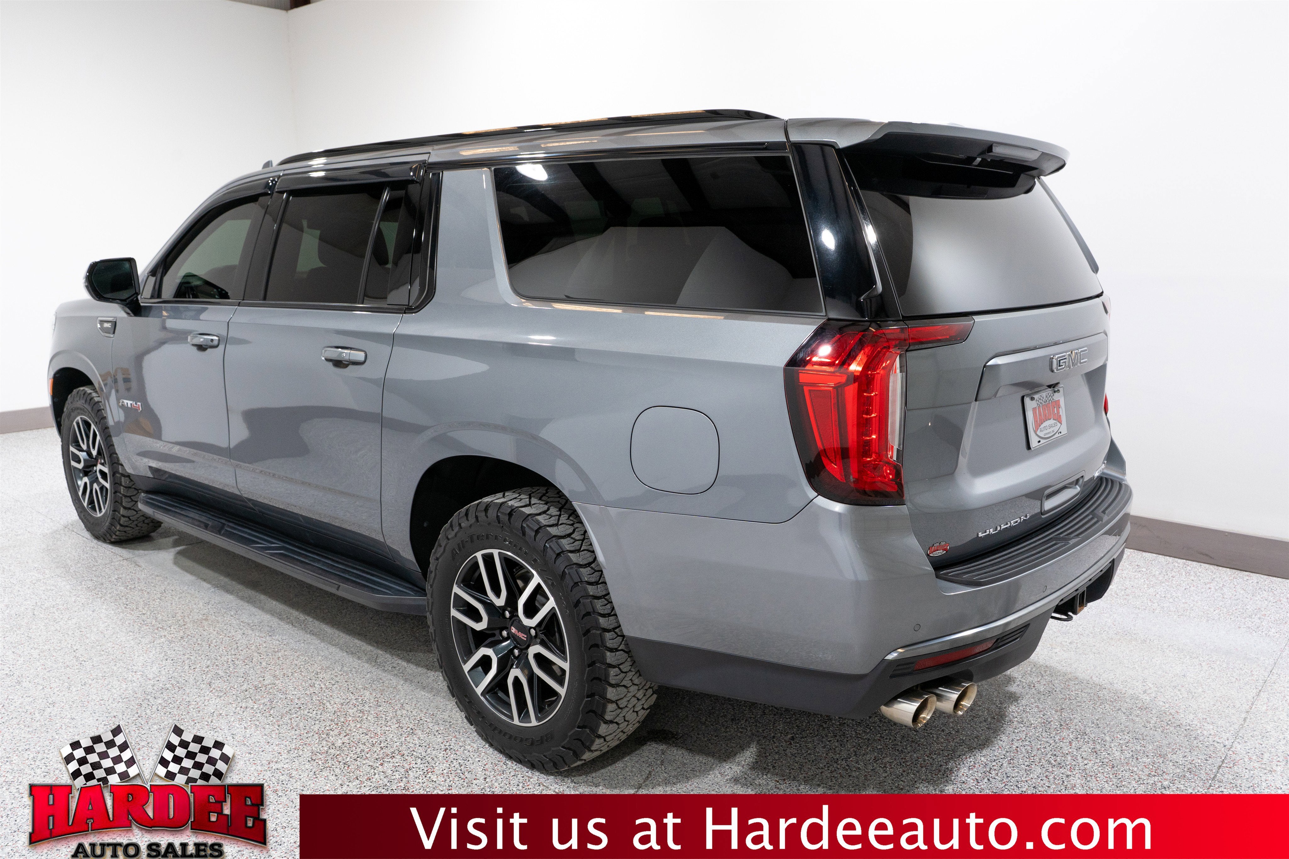 2022 GMC Yukon XL AT4