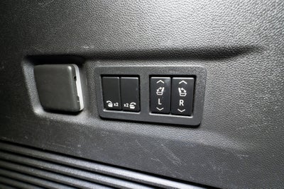 2022 GMC Yukon XL AT4