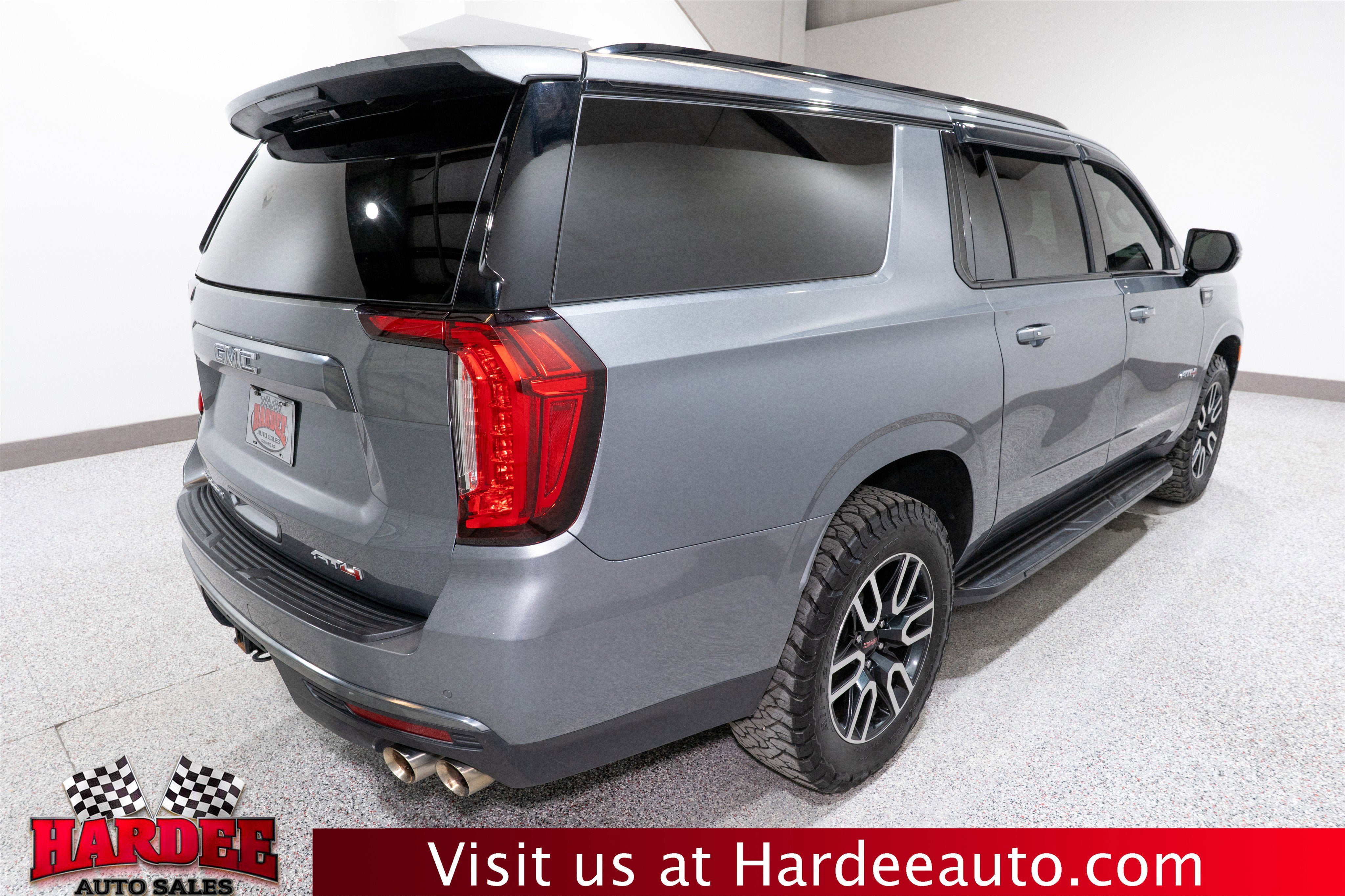 2022 GMC Yukon XL AT4