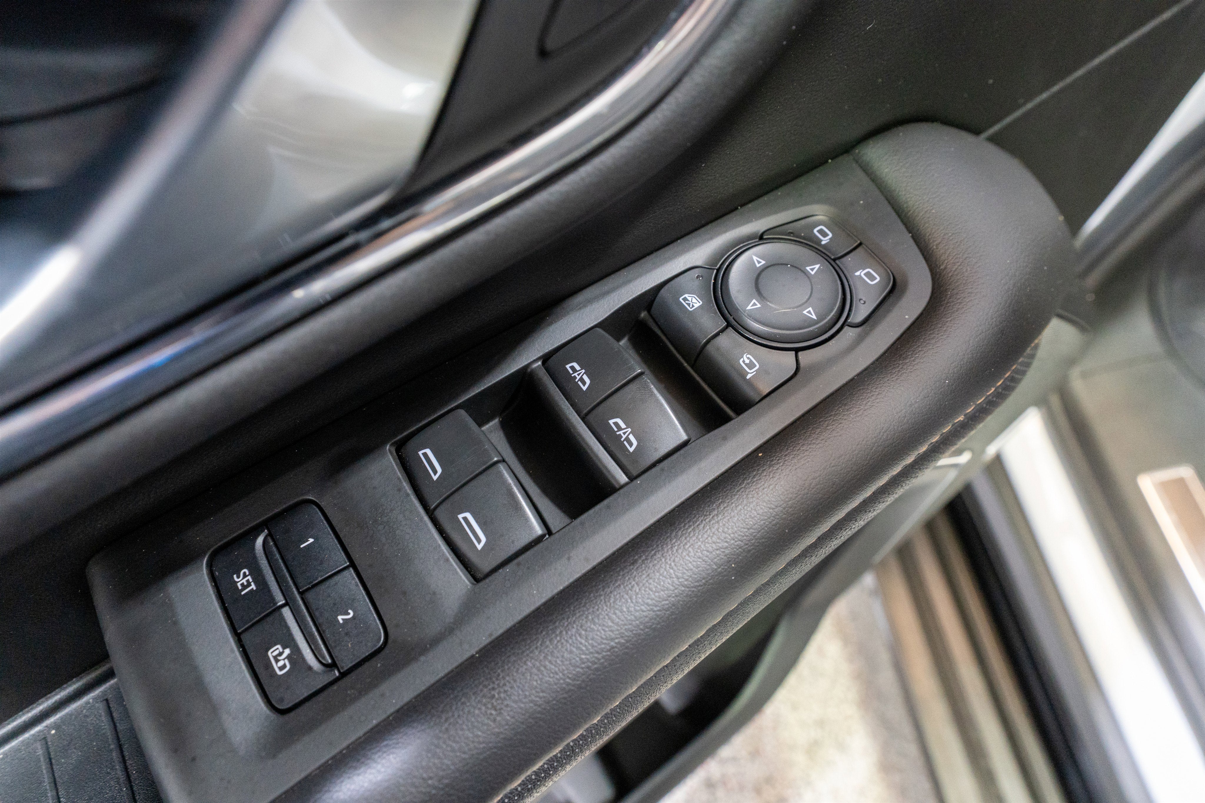 2022 GMC Yukon XL AT4
