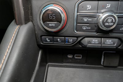 2022 GMC Yukon XL AT4