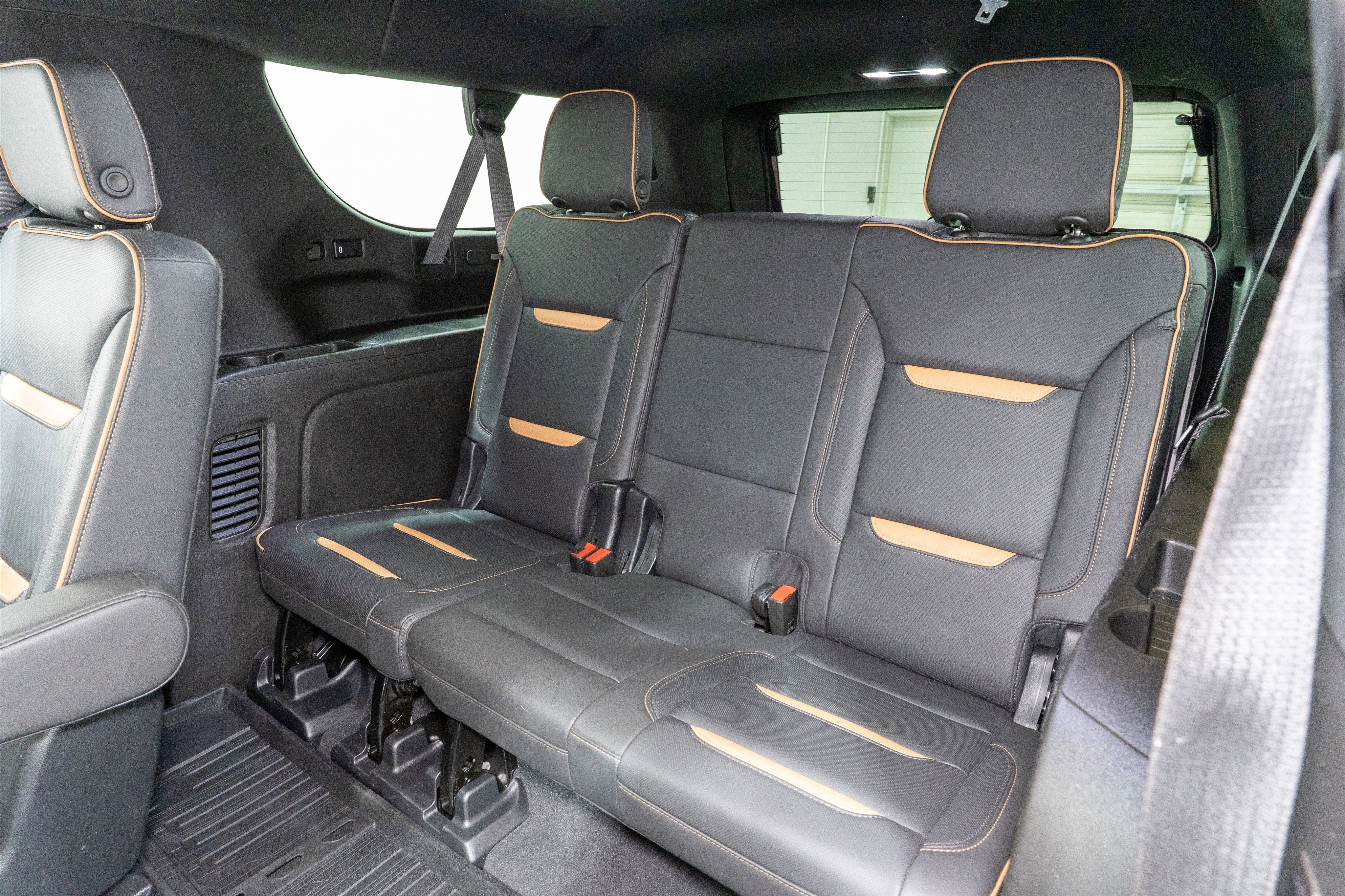 2022 GMC Yukon XL AT4
