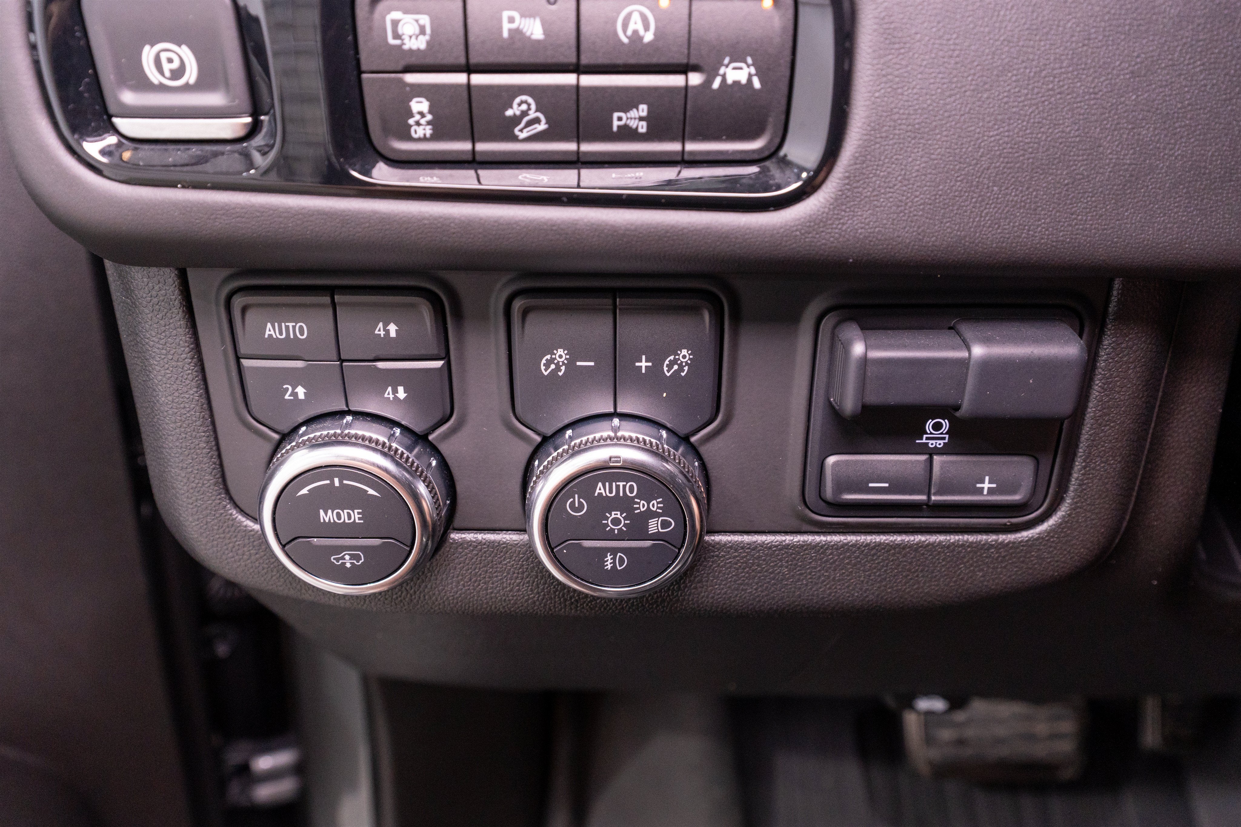2025 GMC Yukon AT4 Ultimate