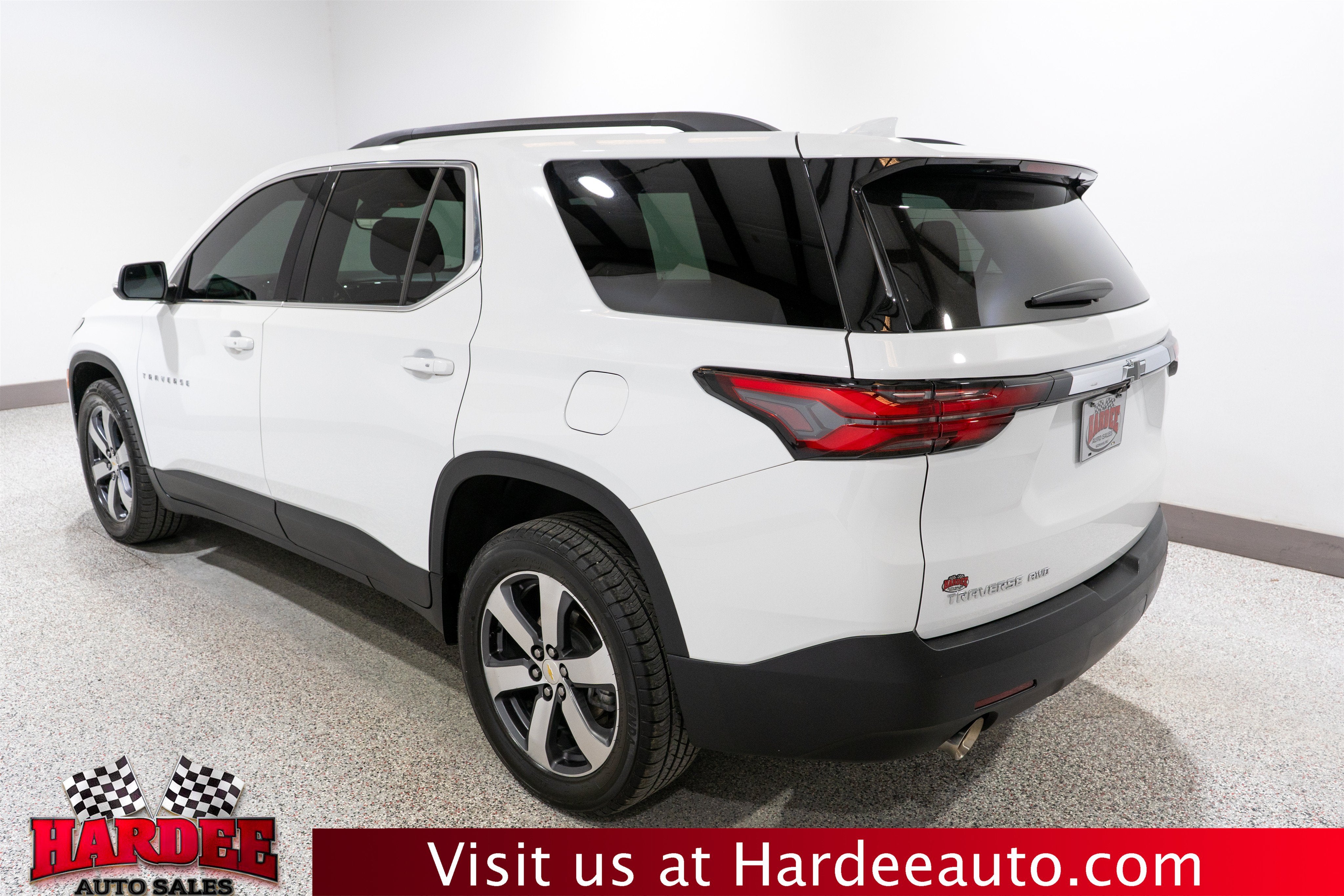 2023 Chevrolet Traverse LT Leather